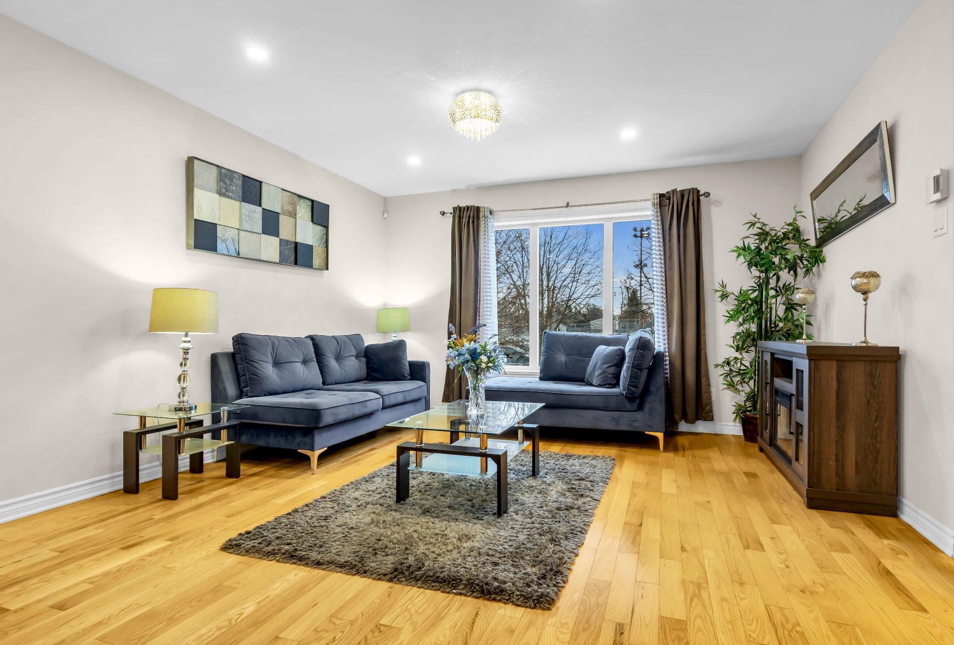 









12809


Rue Brook

,
Montréal (Pierrefonds-Roxboro),




QC
H8Z1C1

