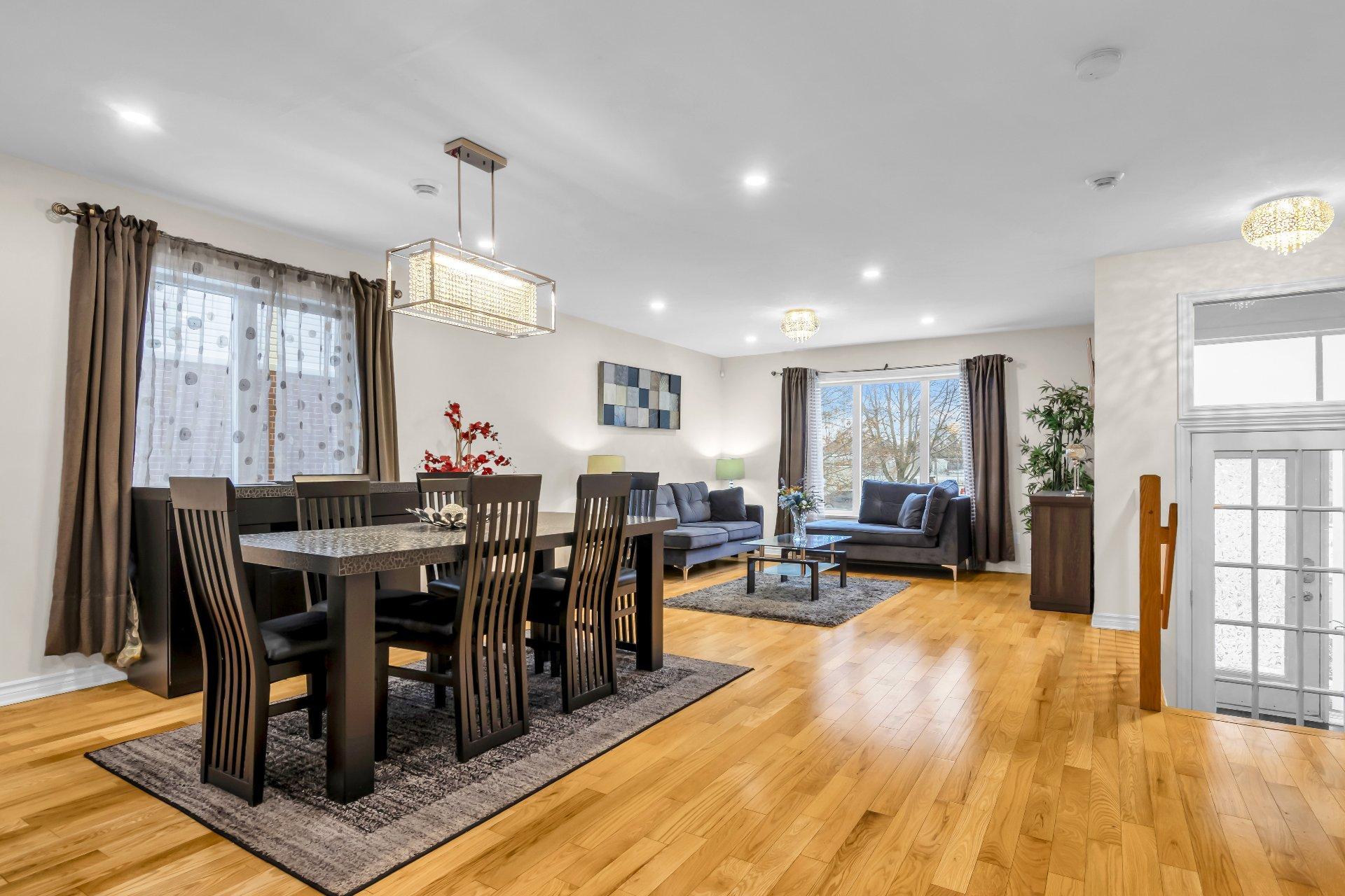 









12809


Rue Brook

,
Montréal (Pierrefonds-Roxboro),




QC
H8Z1C1

