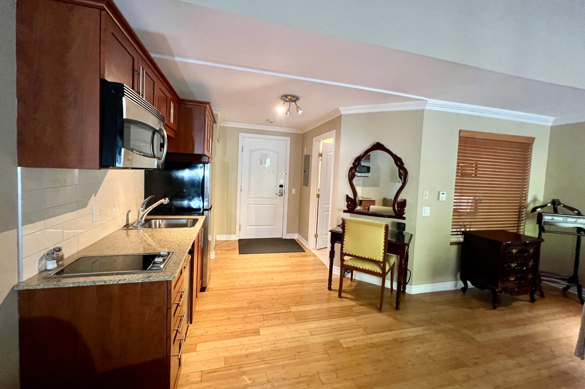 









500


Ch. des Frênes

, 206,
Piedmont,




QC
J0R1K0

