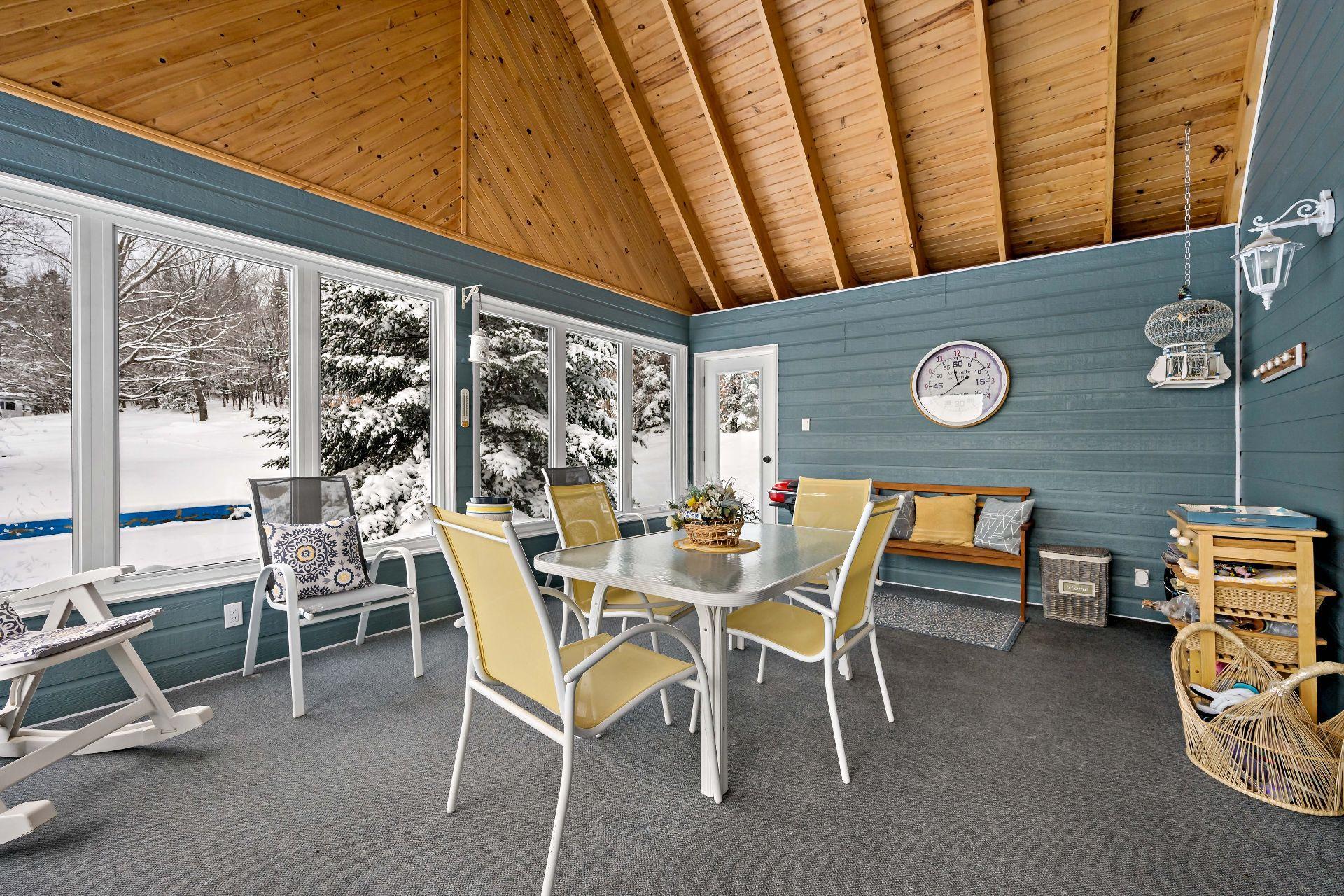 









2602


Ch. Brunet

,
Sainte-Agathe-des-Monts,




QC
J8C0Z7

