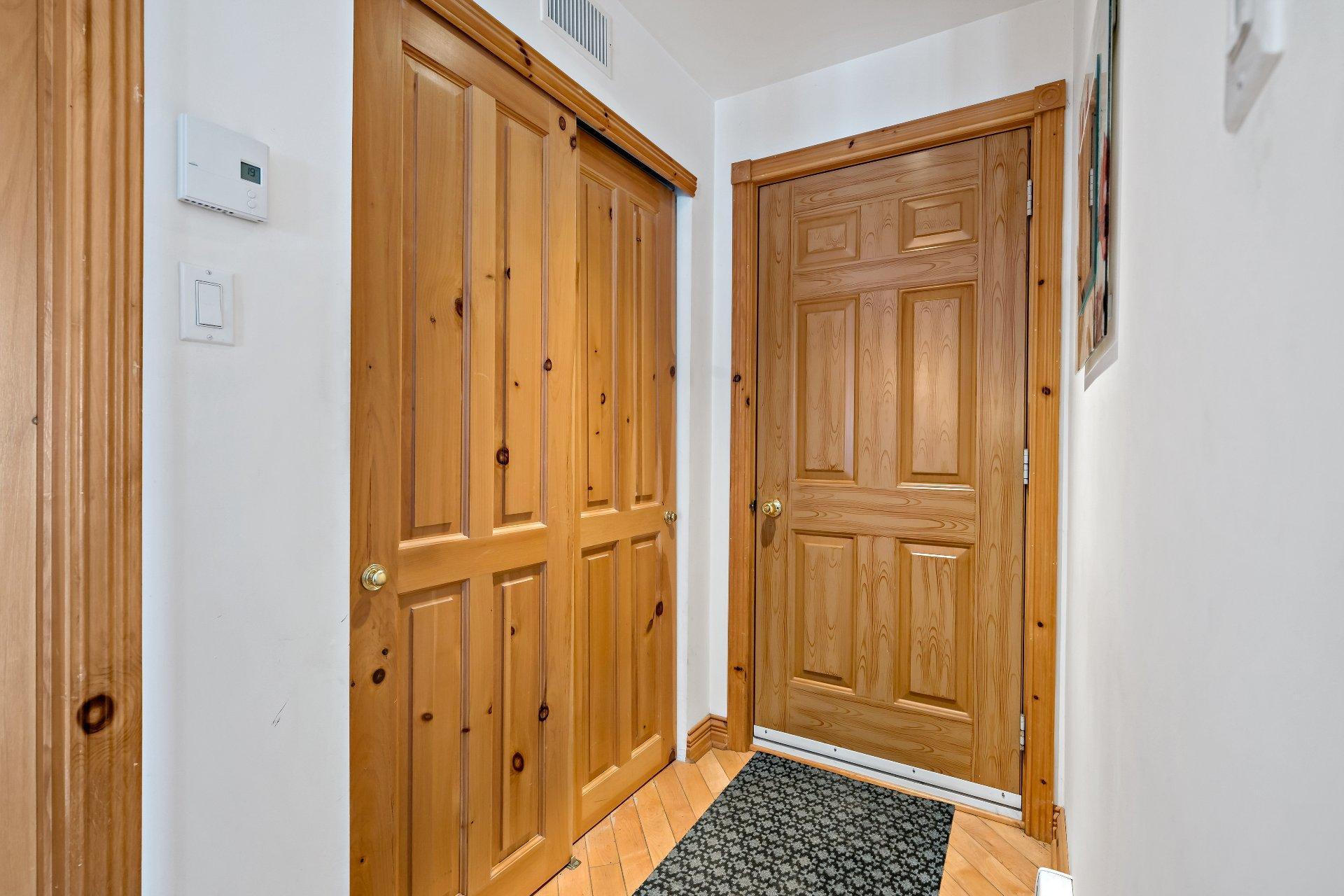 









2602


Ch. Brunet

,
Sainte-Agathe-des-Monts,




QC
J8C0Z7

