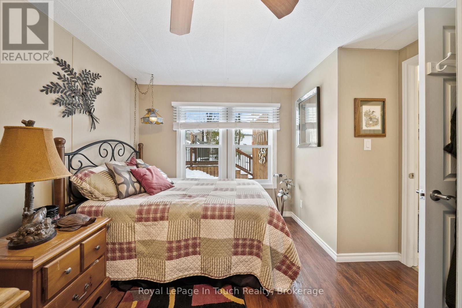 












7 - 5411 ELLIOTT SIDE ROAD

,
Tay,




Ontario
L4R4K3

