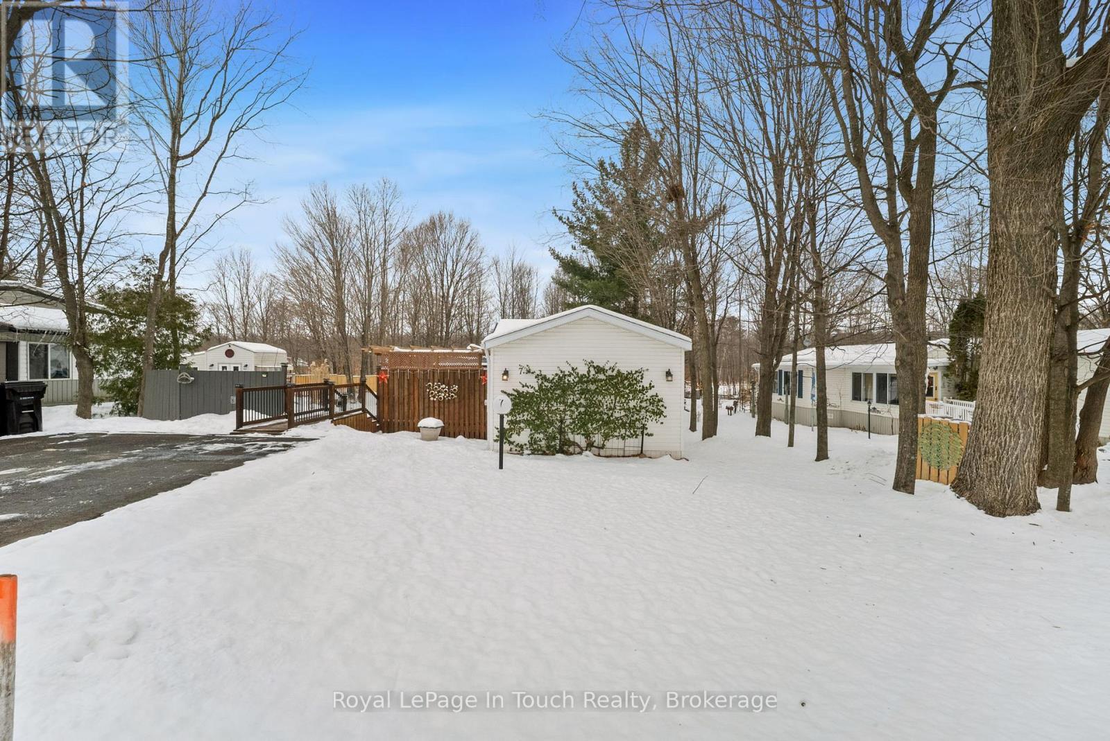 












7 - 5411 ELLIOTT SIDE ROAD

,
Tay,




Ontario
L4R4K3

