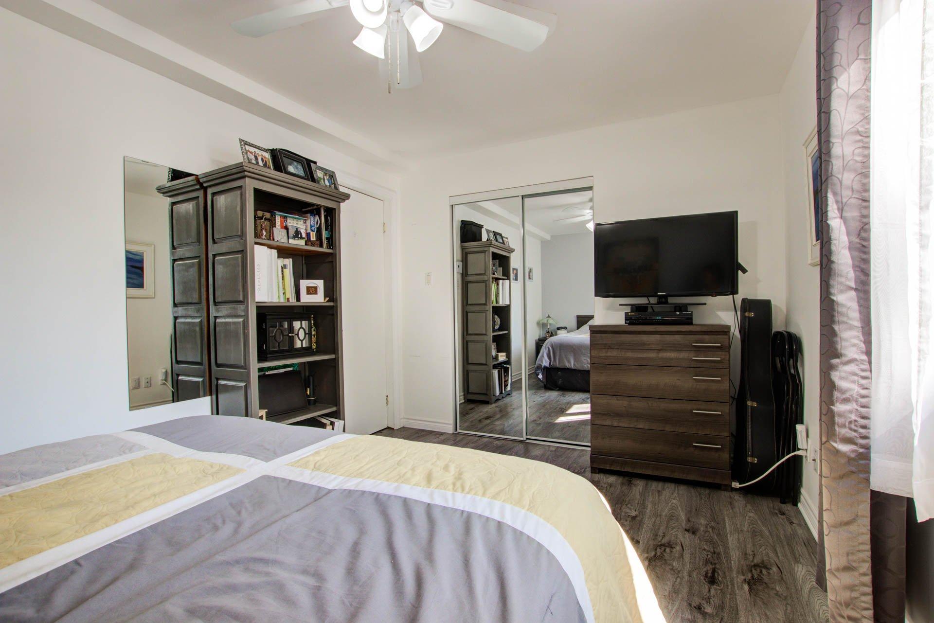 









3950


Boul. Sir-Wilfrid-Laurier

, 250,
Longueuil (Saint-Hubert),




QC
J3Y5Y9

