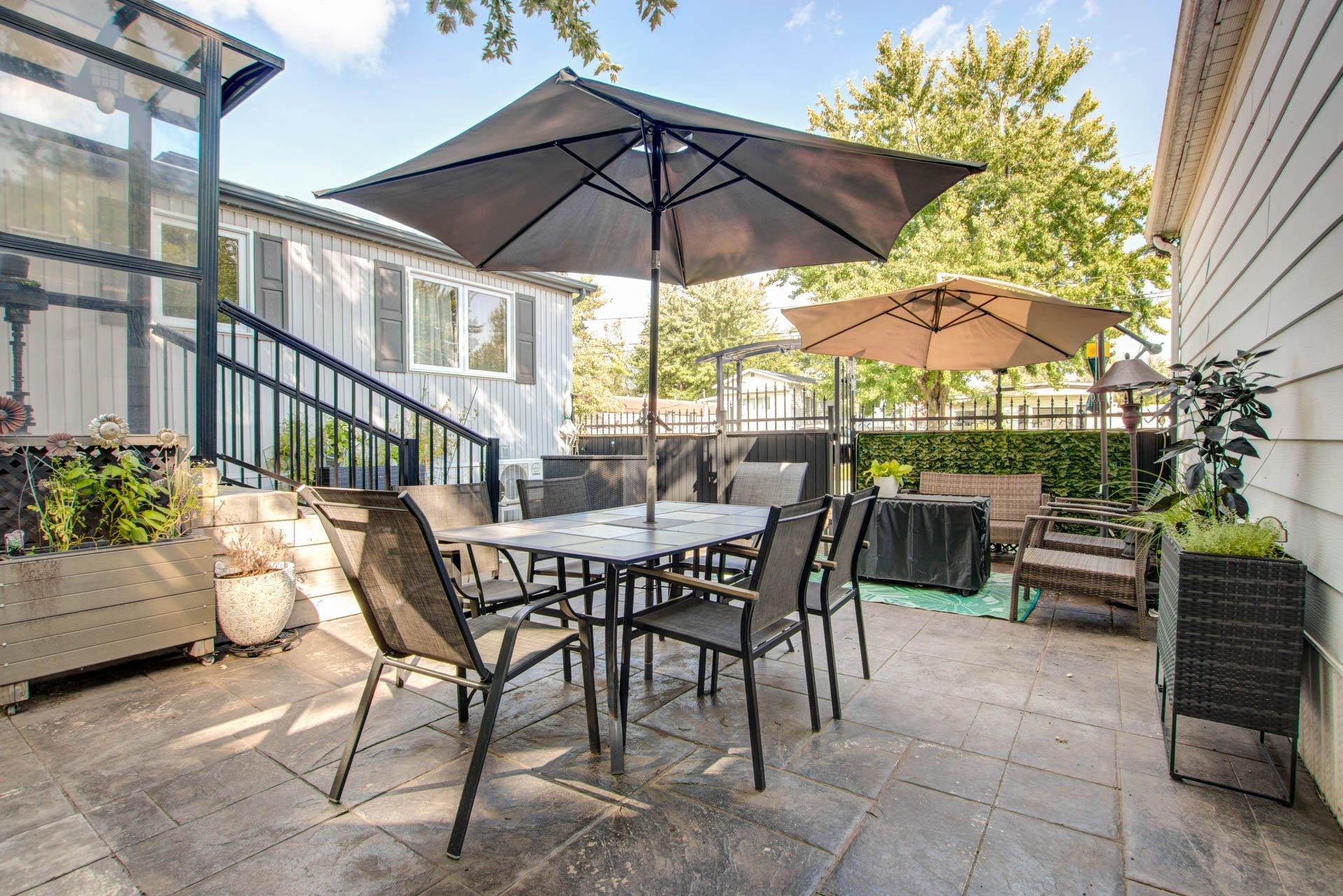 









3950


Boul. Sir-Wilfrid-Laurier

, 250,
Longueuil (Saint-Hubert),




QC
J3Y5Y9

