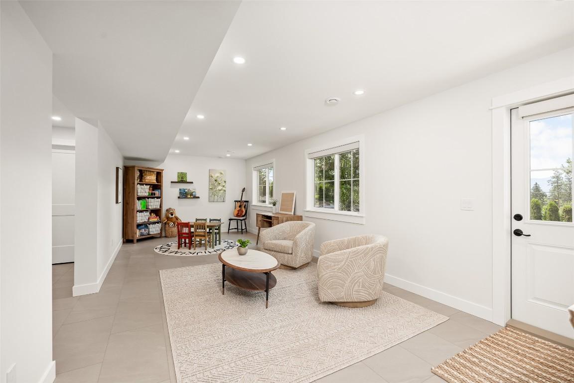 









4135


June Springs

Road,
Kelowna,




BC
V1W 4C9

