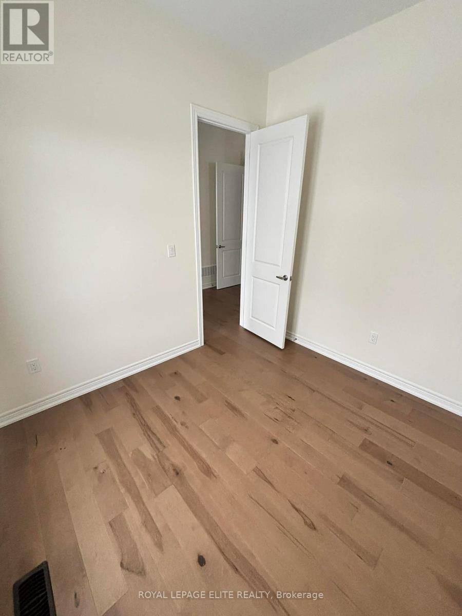 












23 ADDISON STREET

,
Caledon,




Ontario
L7C4P6

