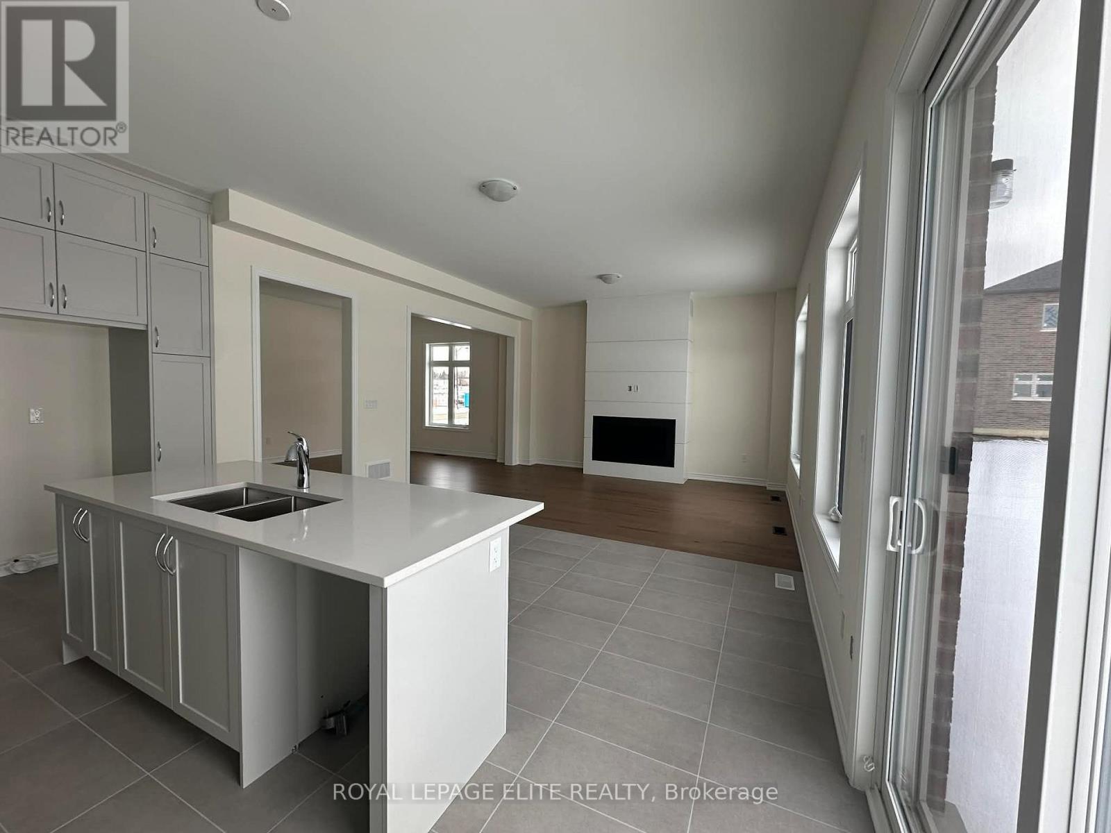 












23 ADDISON STREET

,
Caledon,




Ontario
L7C4P6

