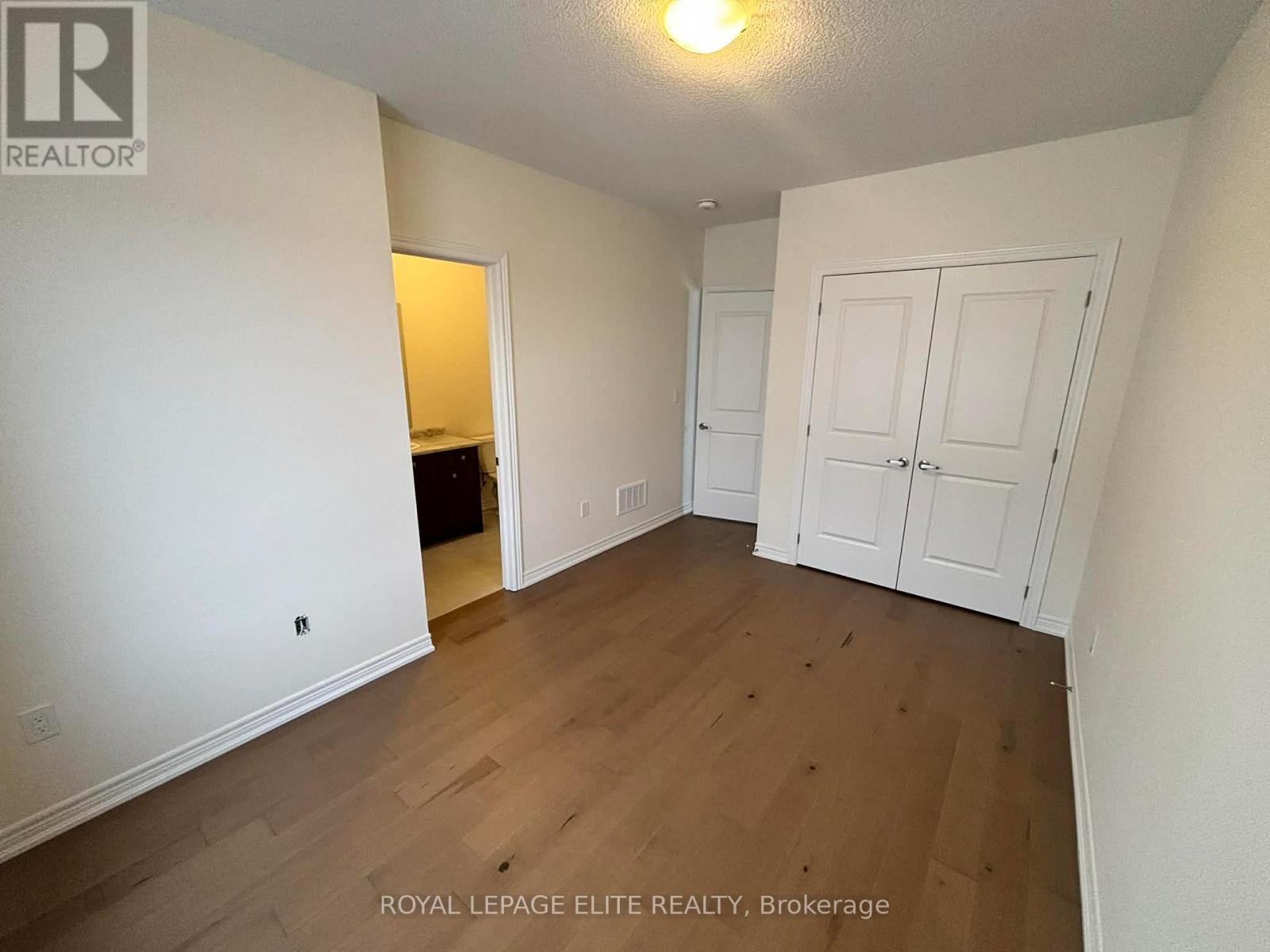 












23 ADDISON STREET

,
Caledon,




Ontario
L7C4P6

