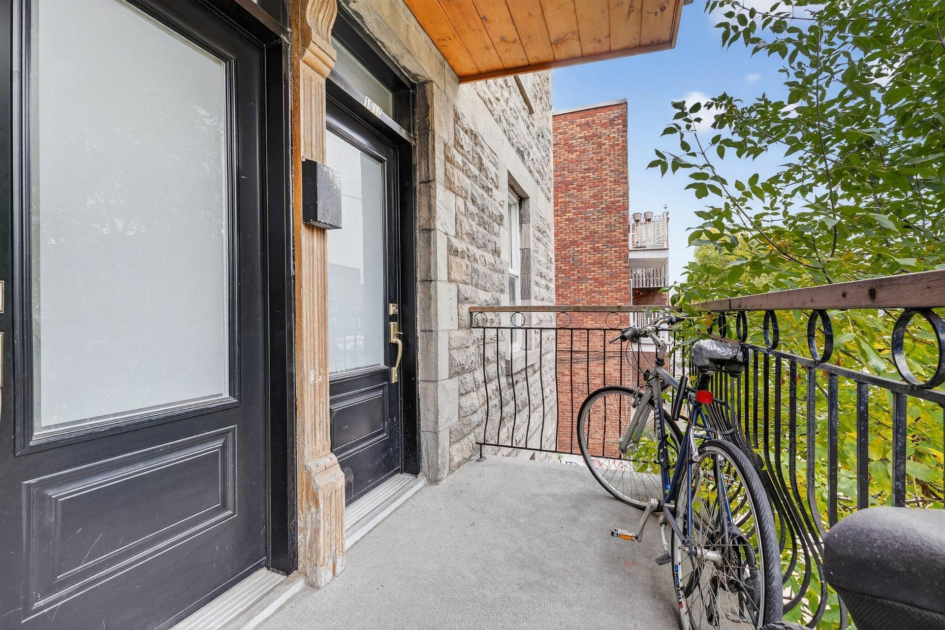 









1908


Rue St-Clément

,
Montréal (Mercier/Hochelaga-Maisonneuve),




QC
H1V3E6

