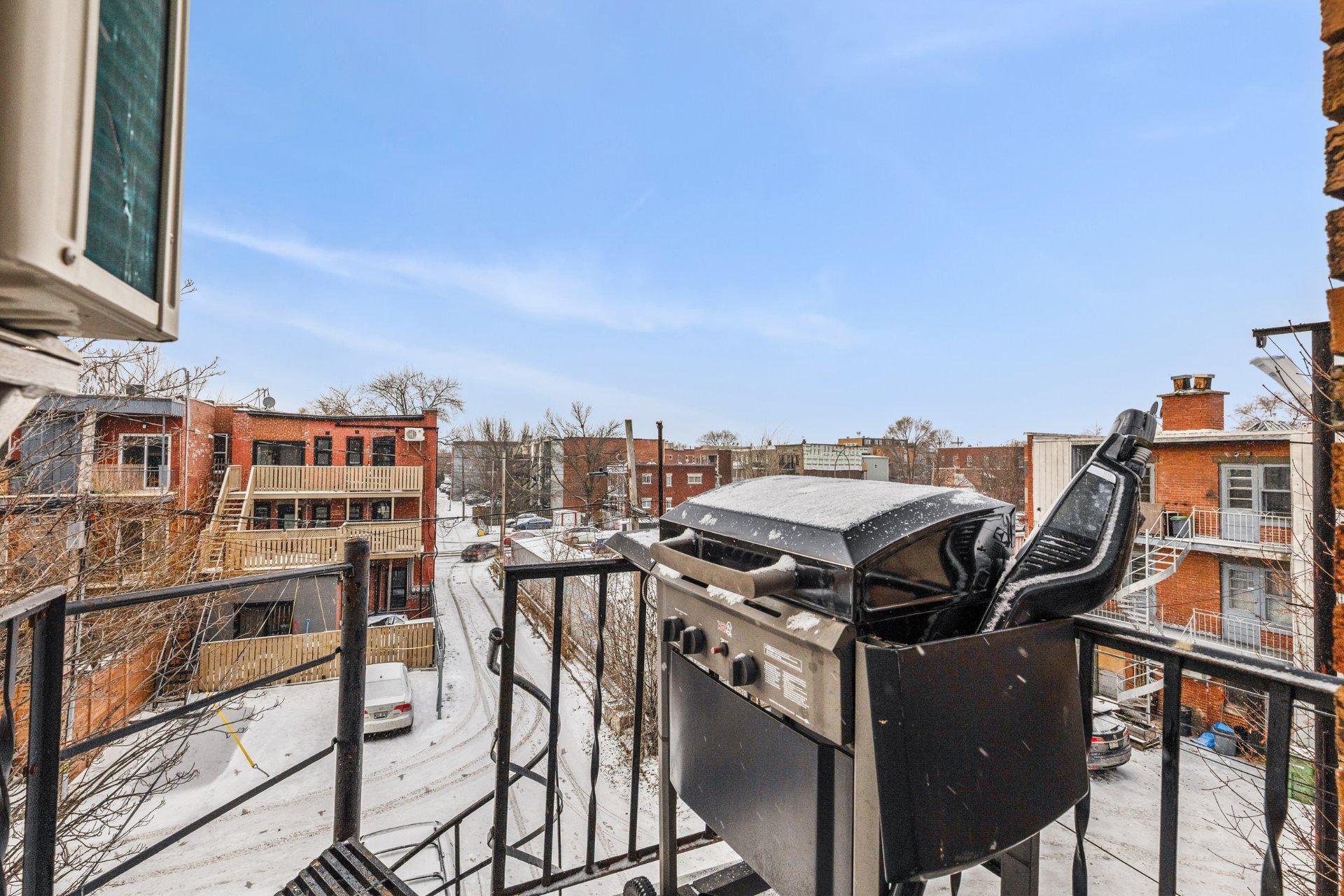 









1908


Rue St-Clément

,
Montréal (Mercier/Hochelaga-Maisonneuve),




QC
H1V3E6

