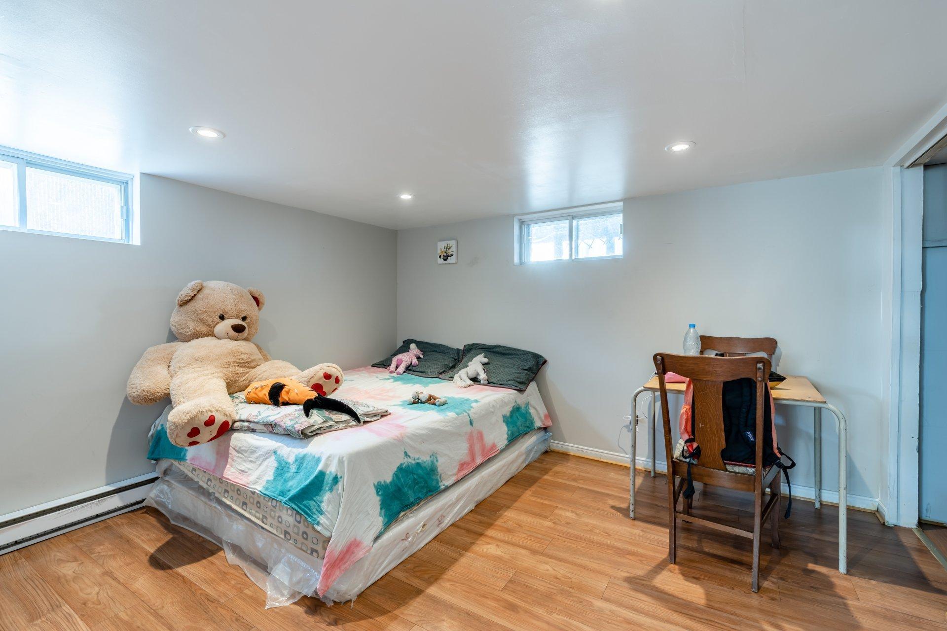 









21

 - 21C


Rue Tourangeau O.

,
Laval (Laval-des-Rapides),




QC
H7N2B6

