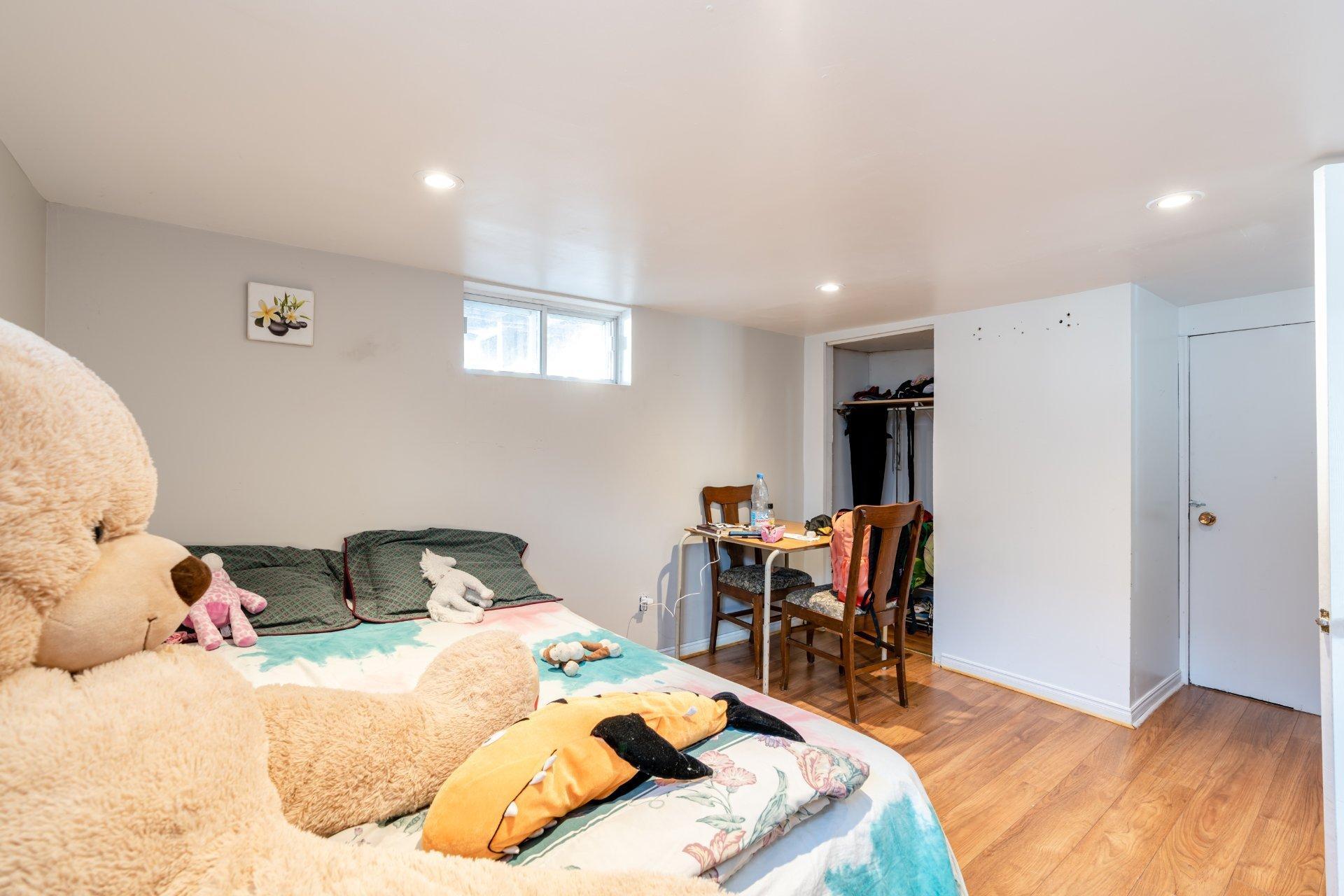 









21

 - 21C


Rue Tourangeau O.

,
Laval (Laval-des-Rapides),




QC
H7N2B6

