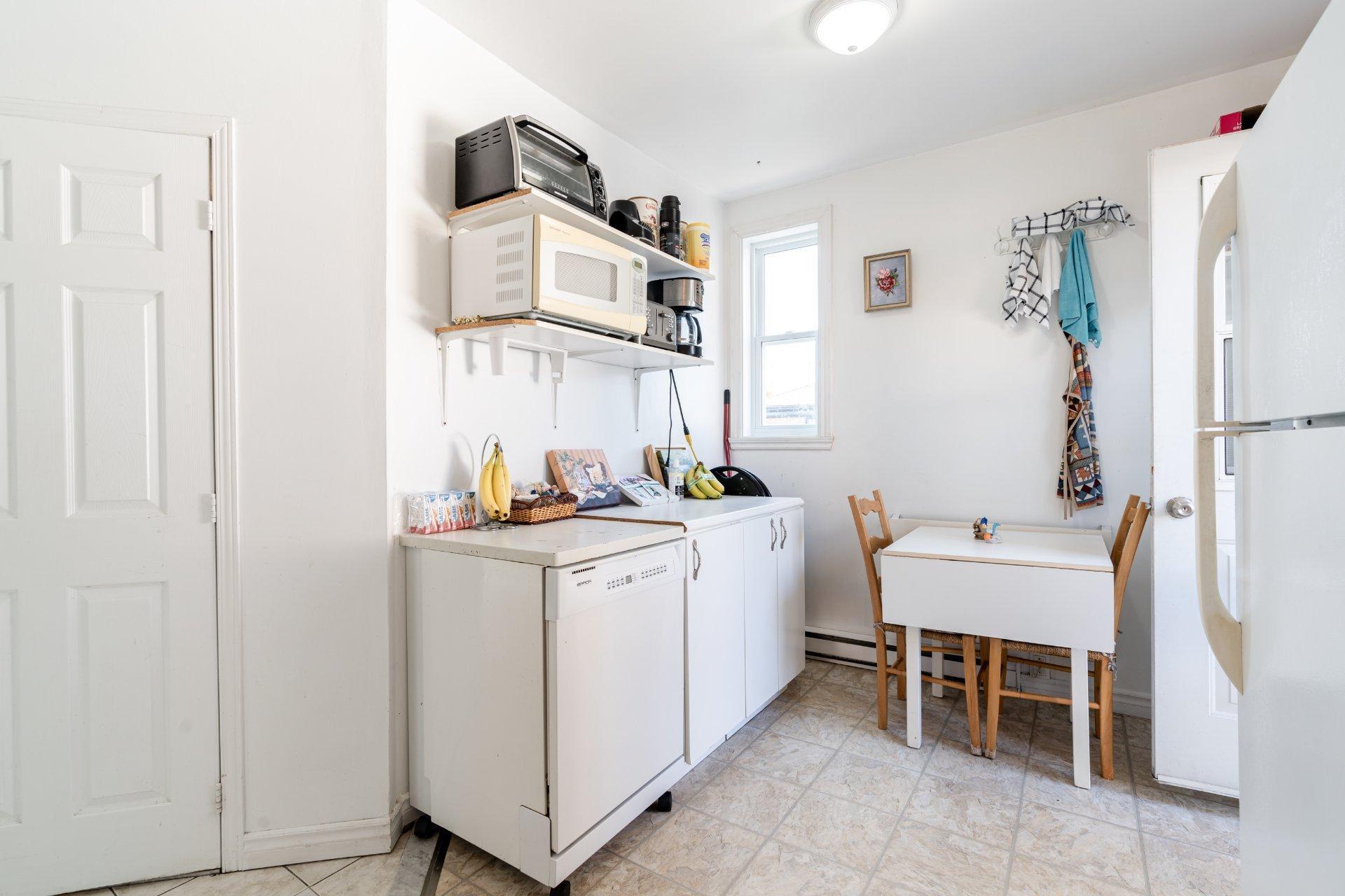 









21

 - 21C


Rue Tourangeau O.

,
Laval (Laval-des-Rapides),




QC
H7N2B6

