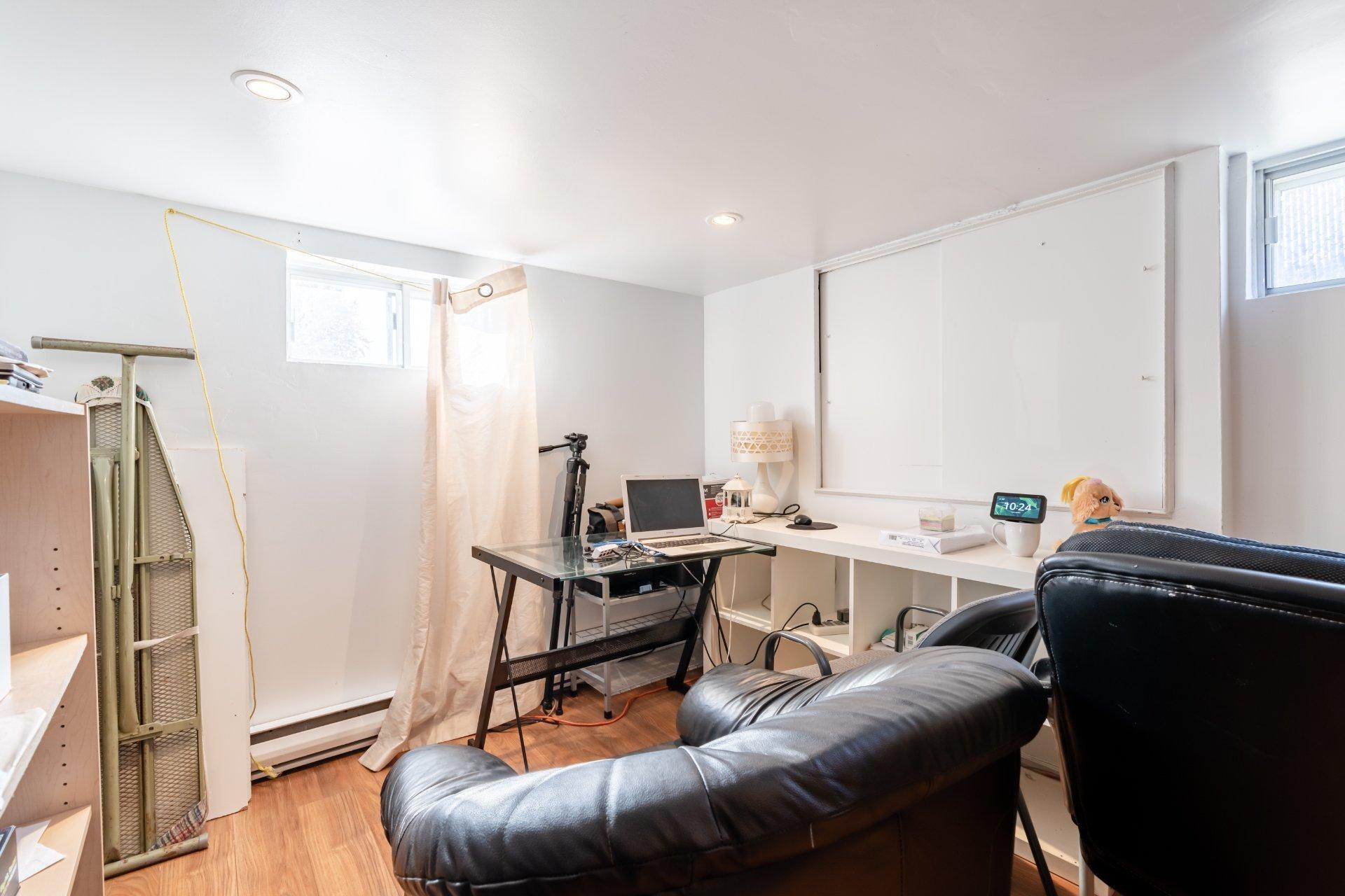 









21

 - 21C


Rue Tourangeau O.

,
Laval (Laval-des-Rapides),




QC
H7N2B6

