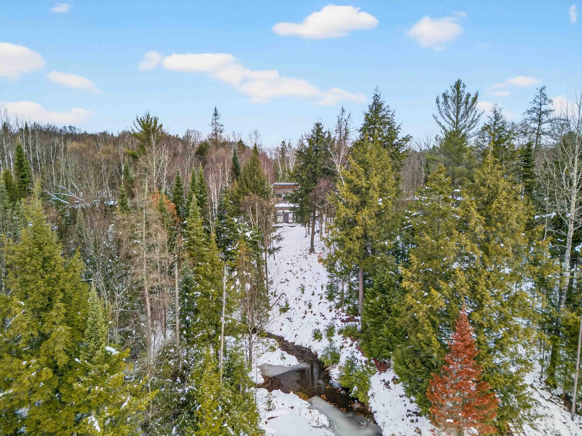 









11


Ch. des Idéalistes

,
La Conception,




QC
J0T1M0


