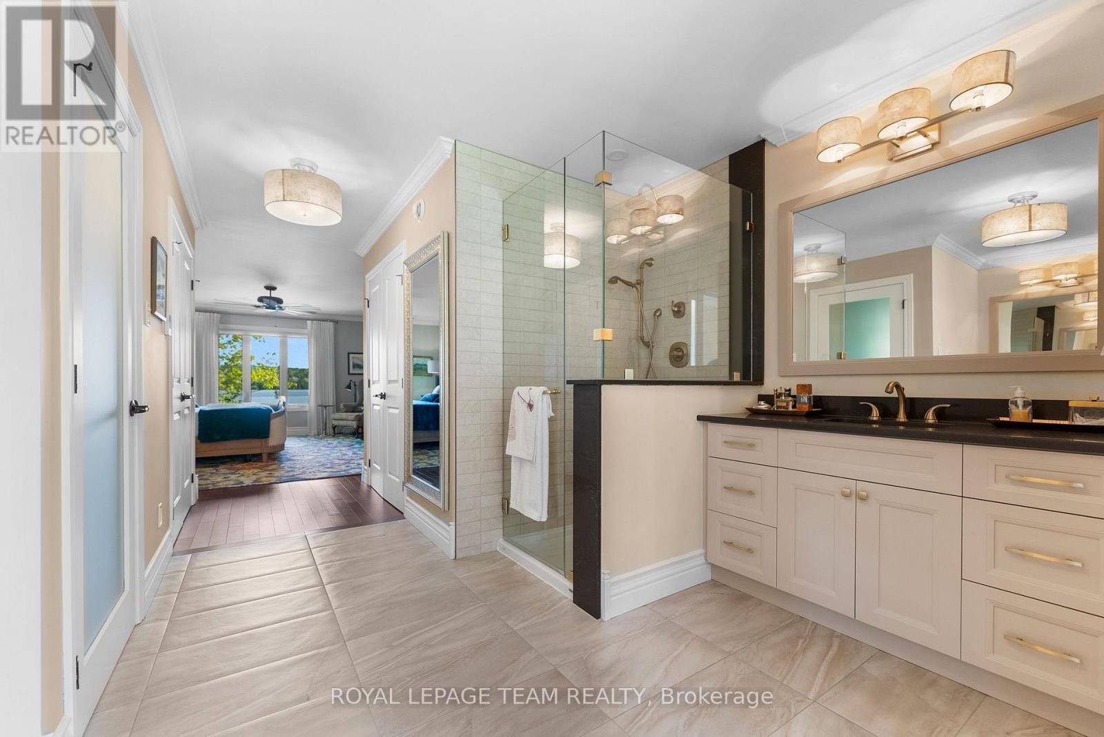 












2803 CENTENNIAL LAKE ROAD

,
Greater Madawaska,




Ontario
K0J1H0

