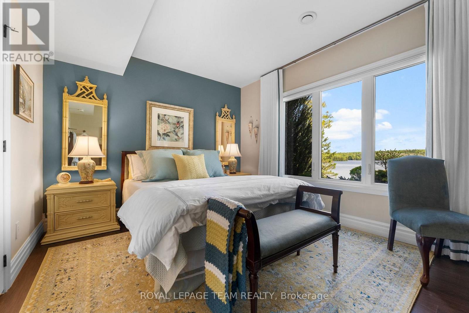 












2803 CENTENNIAL LAKE ROAD

,
Greater Madawaska,




Ontario
K0J1H0

