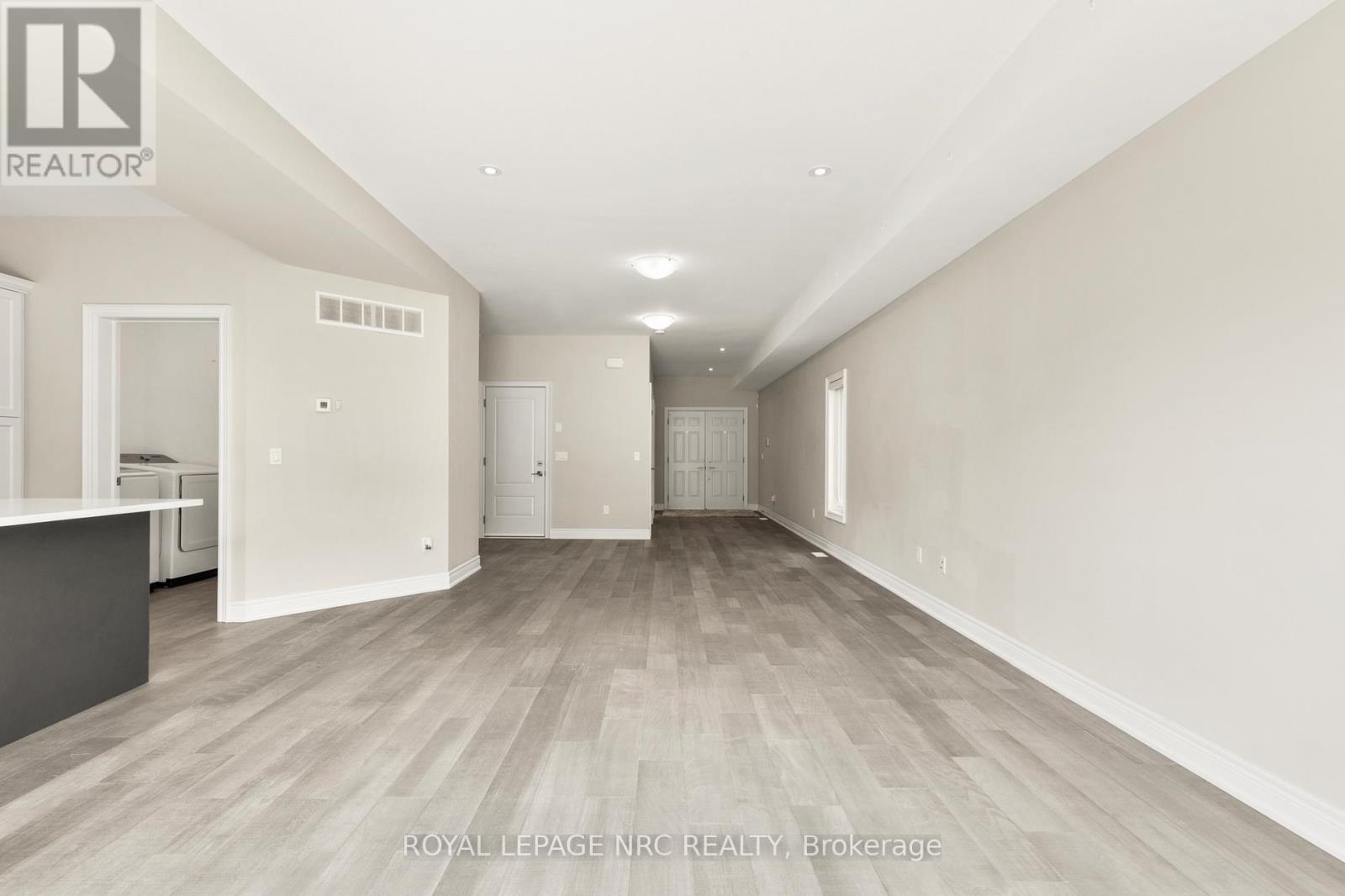 












25 AUTUMN AVENUE

,
Thorold,




Ontario
L2V0H2

