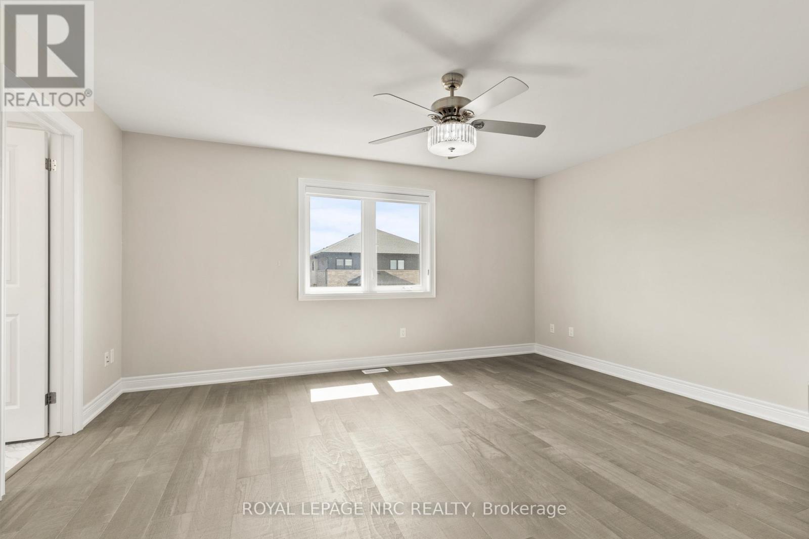 












25 AUTUMN AVENUE

,
Thorold,




Ontario
L2V0H2

