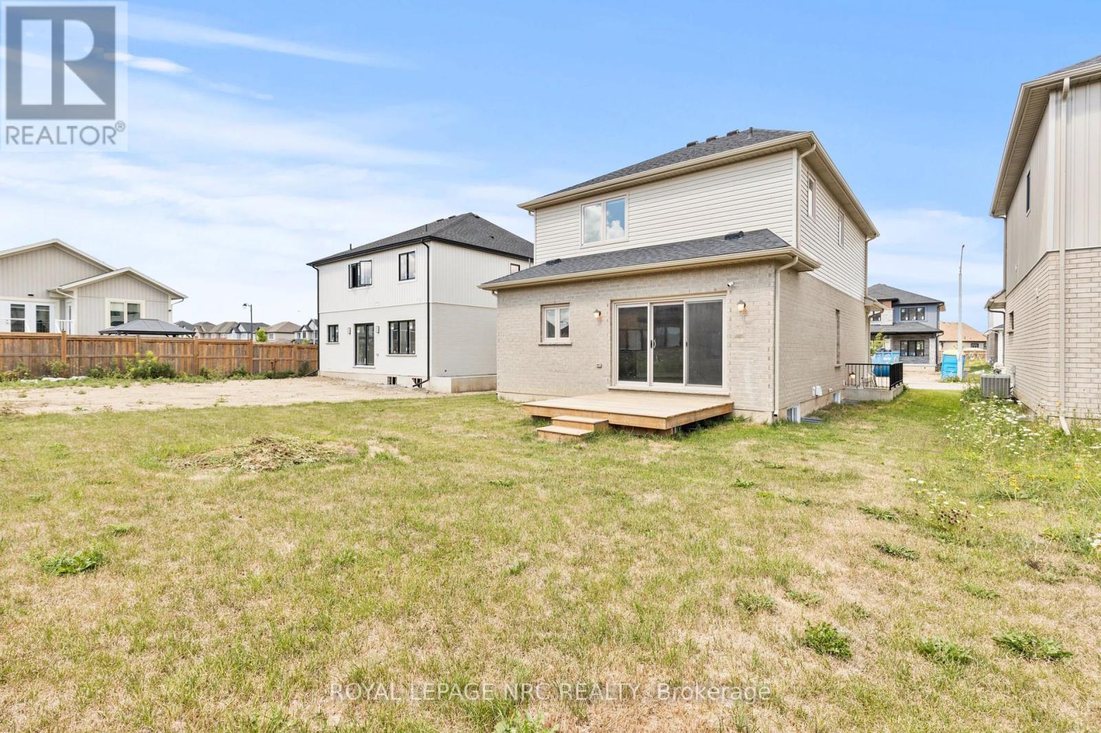 












25 AUTUMN AVENUE

,
Thorold,




Ontario
L2V0H2

