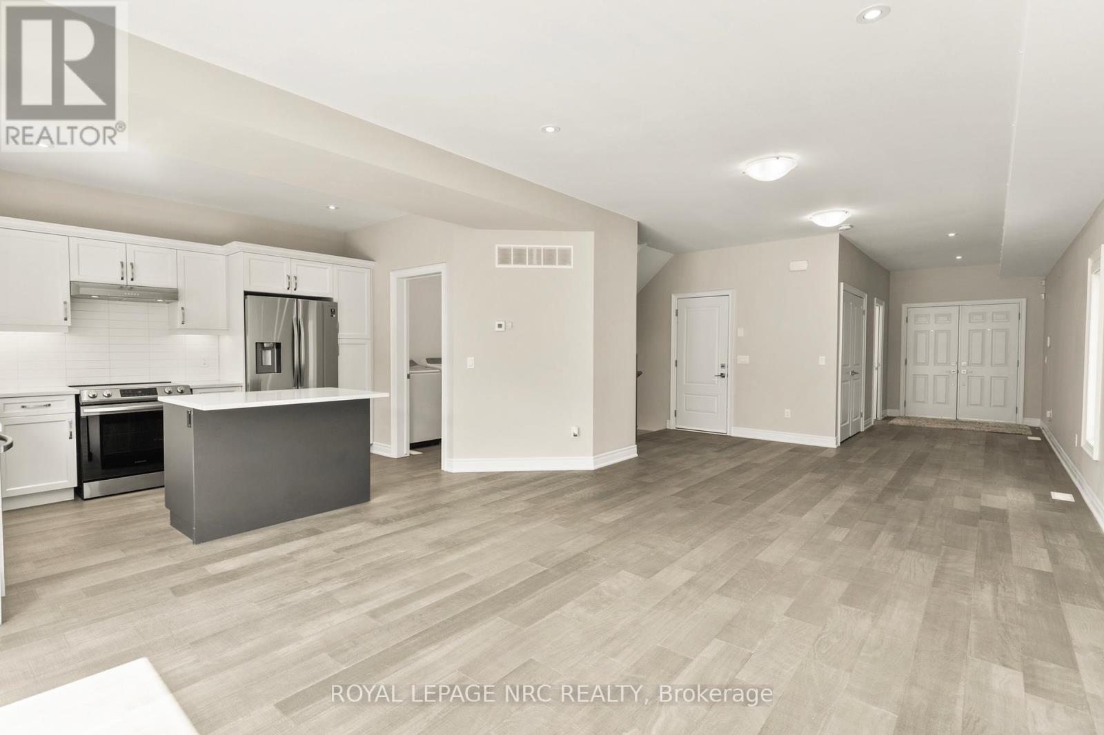 












25 AUTUMN AVENUE

,
Thorold,




Ontario
L2V0H2

