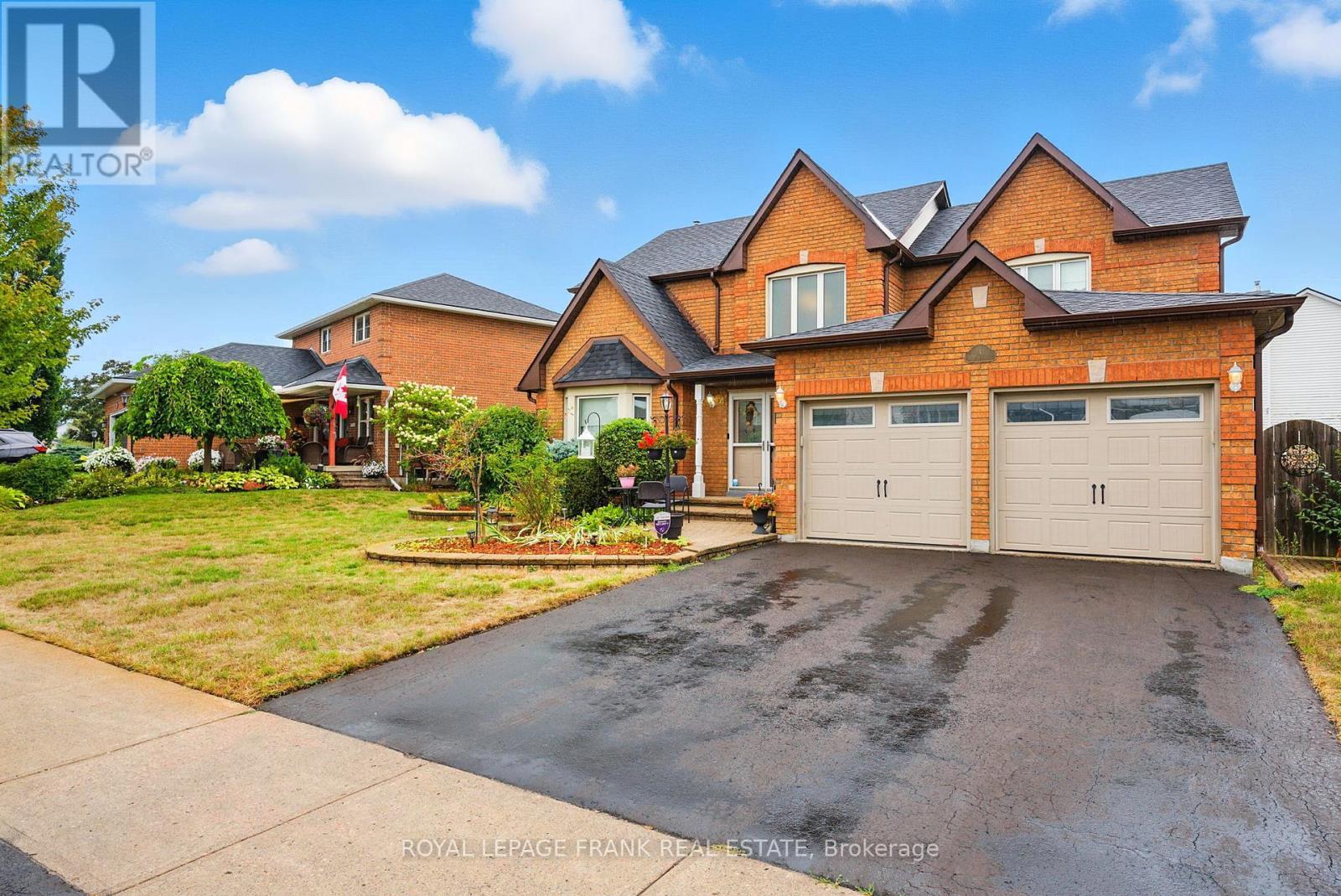 












4 SYLVESTER DRIVE

,
Kawartha Lakes (Lindsay),




Ontario
K9V6E7

