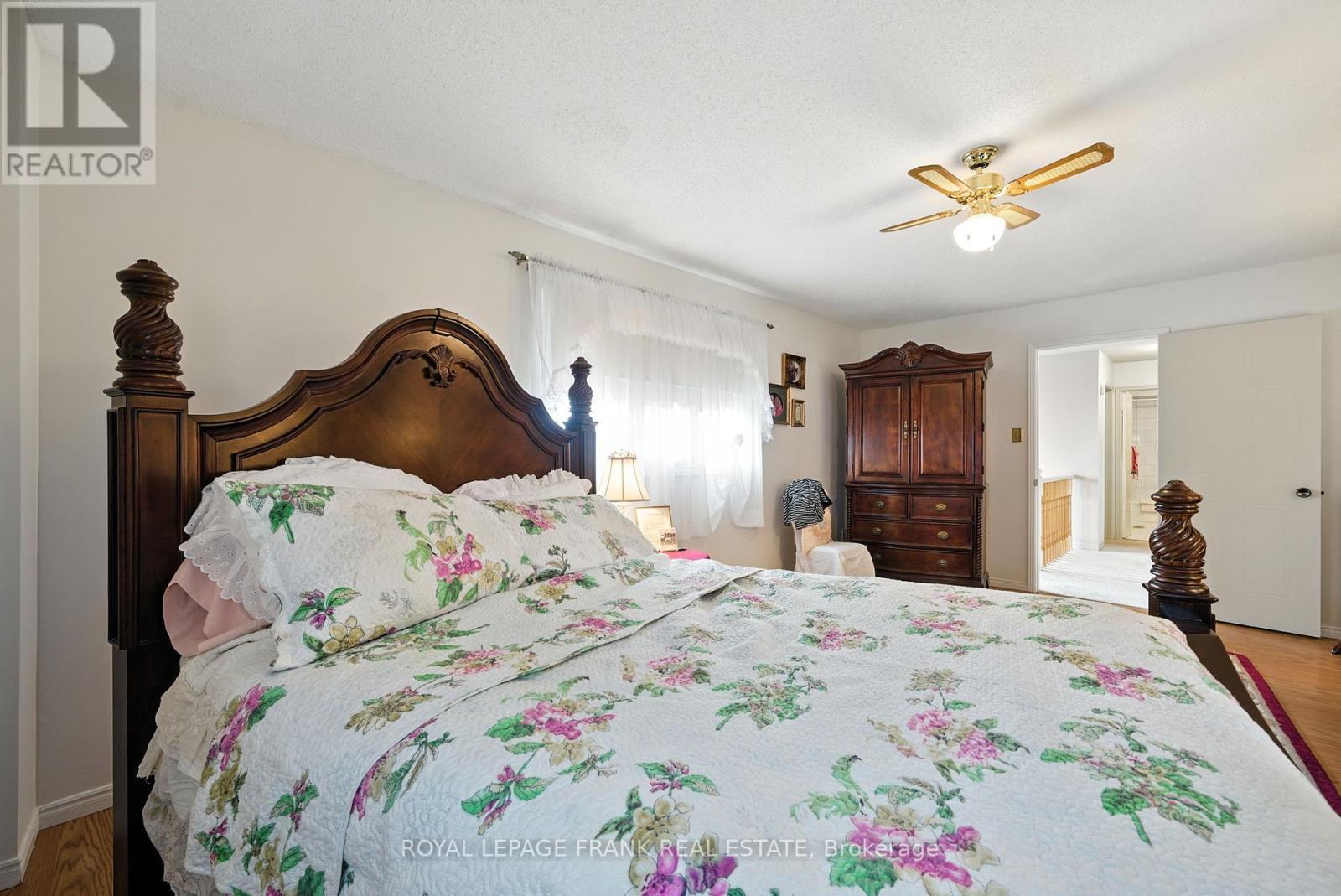












4 SYLVESTER DRIVE

,
Kawartha Lakes (Lindsay),




Ontario
K9V6E7

