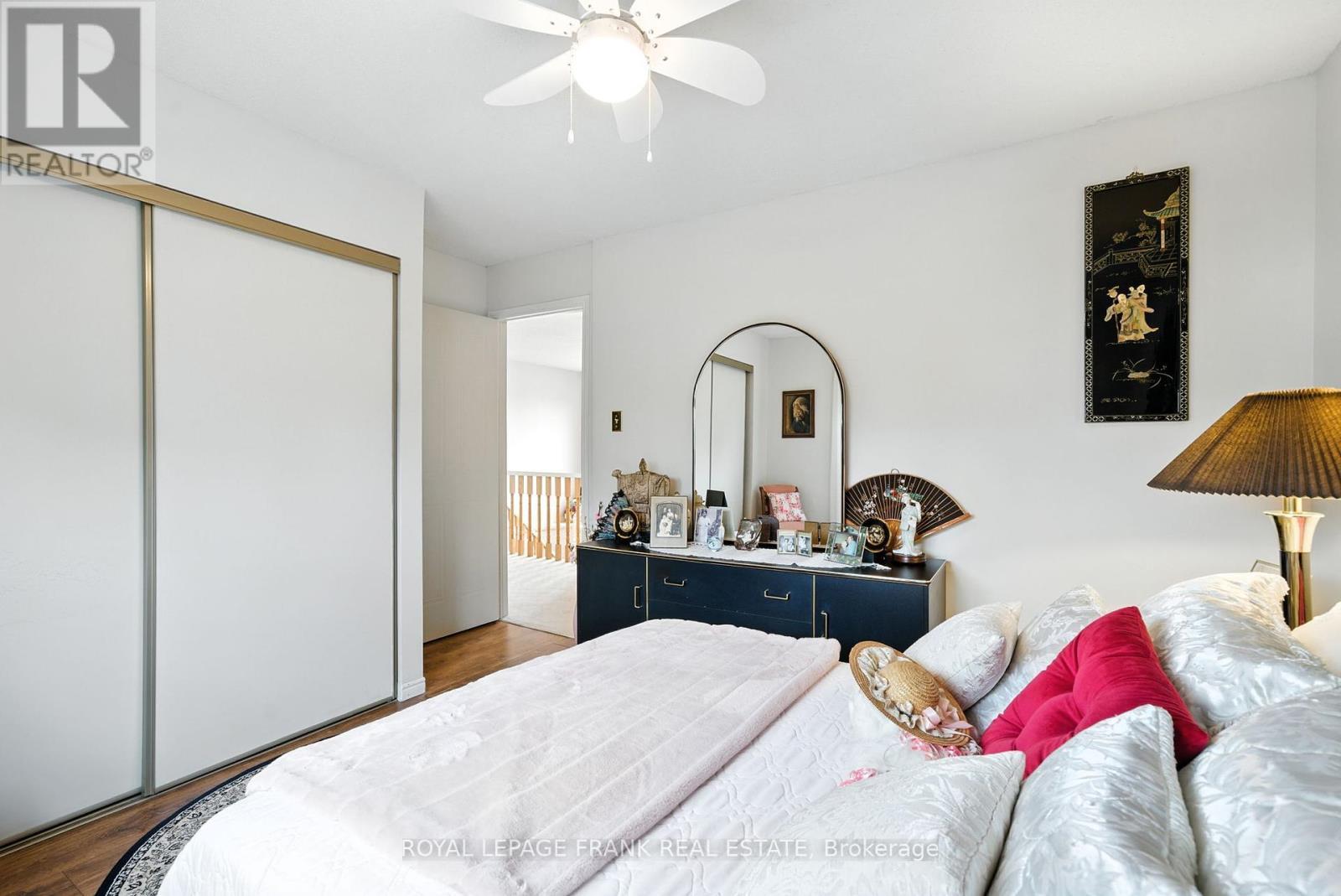 












4 SYLVESTER DRIVE

,
Kawartha Lakes (Lindsay),




Ontario
K9V6E7


