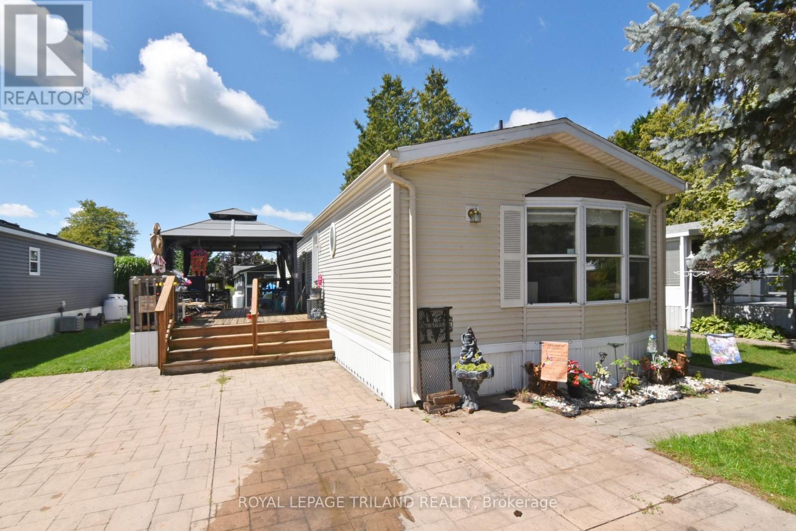 












7 - 9385 IPPERWASH ROAD

,
Lambton Shores,




Ontario
N0N1J3

