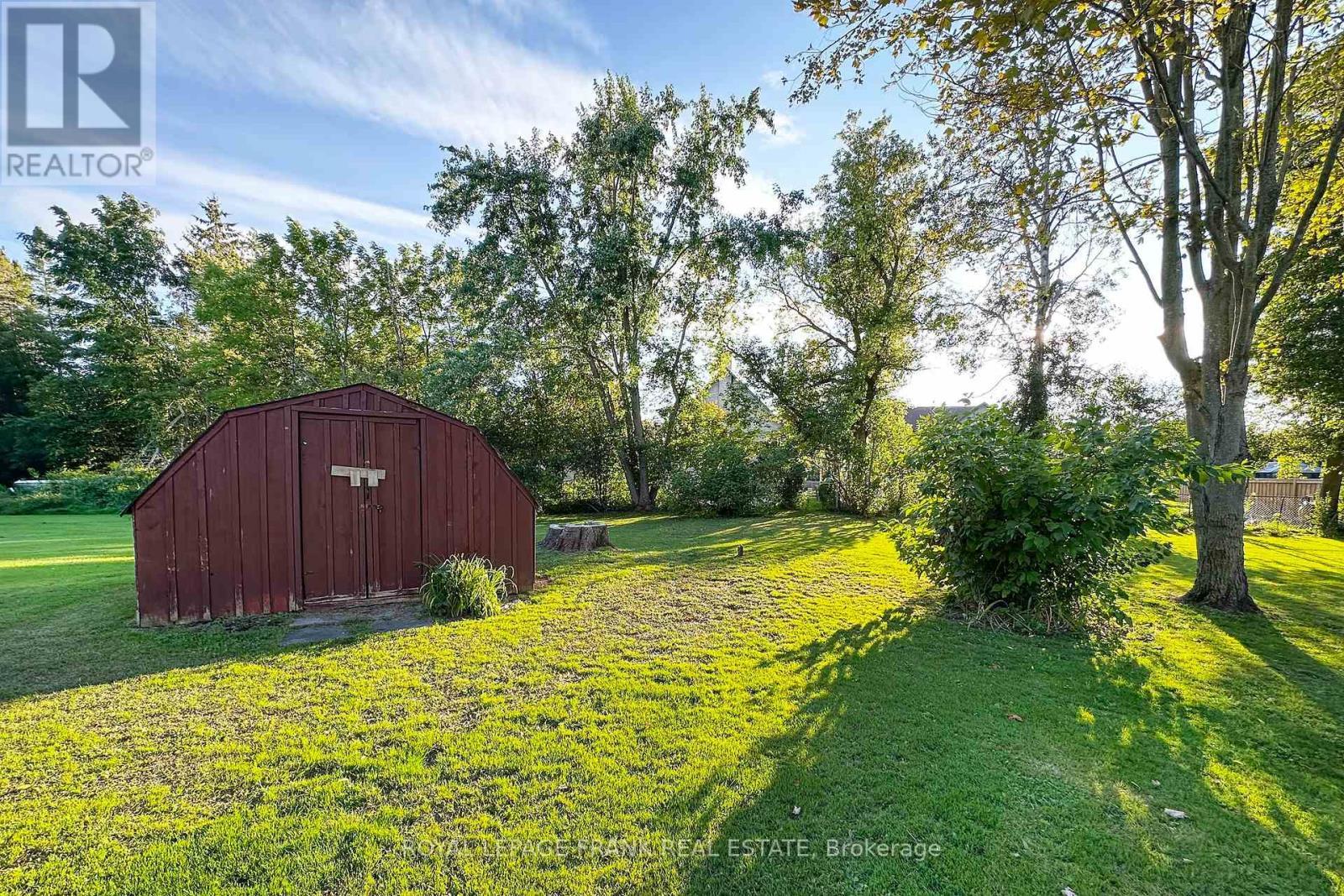 












4 ARBOUR COURT

,
Kawartha Lakes (Janetville),




Ontario
L0B1K0

