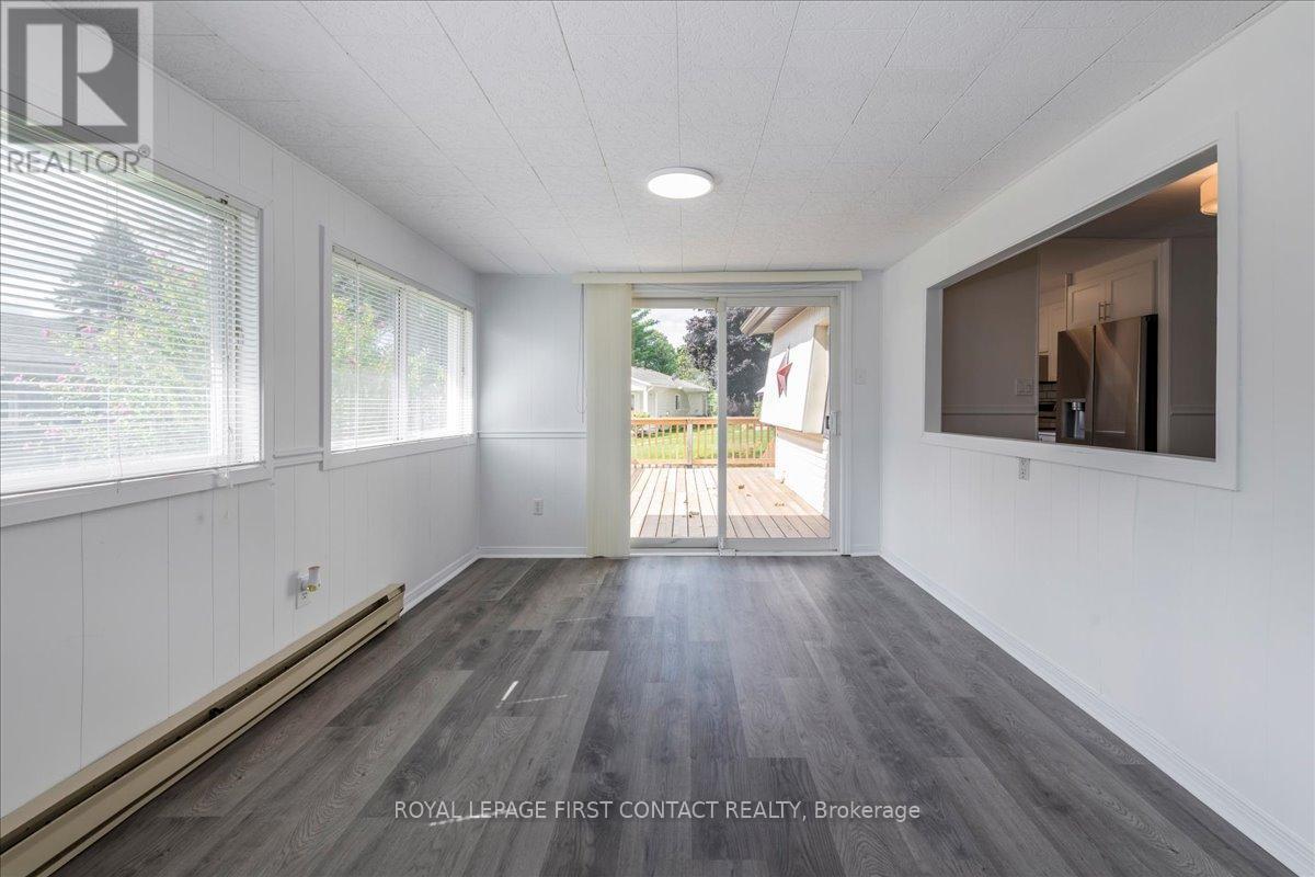 












25 HAWTHORNE DRIVE

,
Innisfil,




Ontario
L9S1P1

