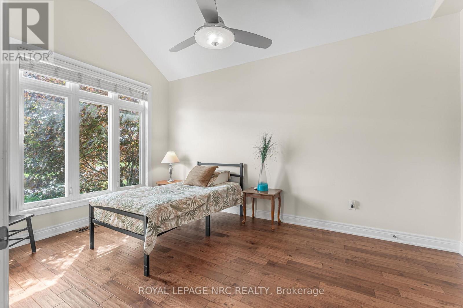 












79 SUNRISE COURT

,
Fort Erie (Ridgeway),




Ontario
L0S1N0

