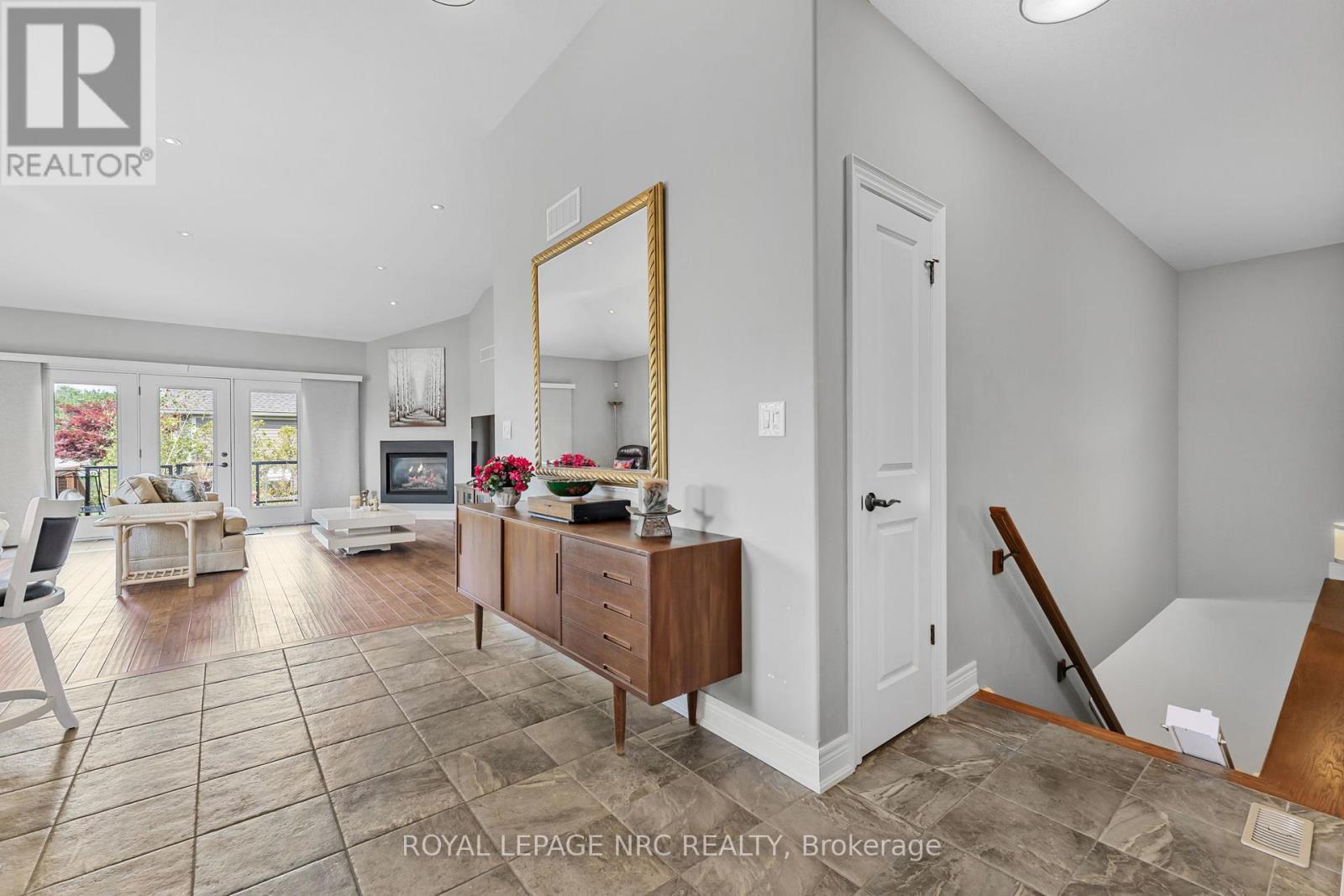 












79 SUNRISE COURT

,
Fort Erie (Ridgeway),




Ontario
L0S1N0

