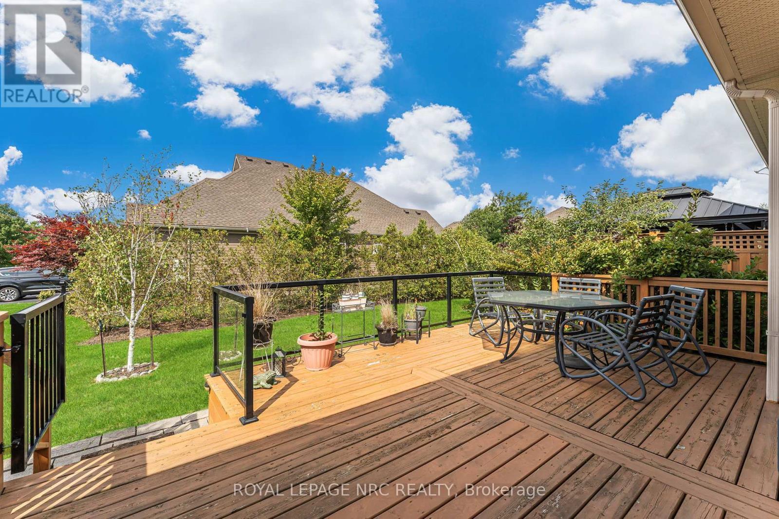 












79 SUNRISE COURT

,
Fort Erie (Ridgeway),




Ontario
L0S1N0

