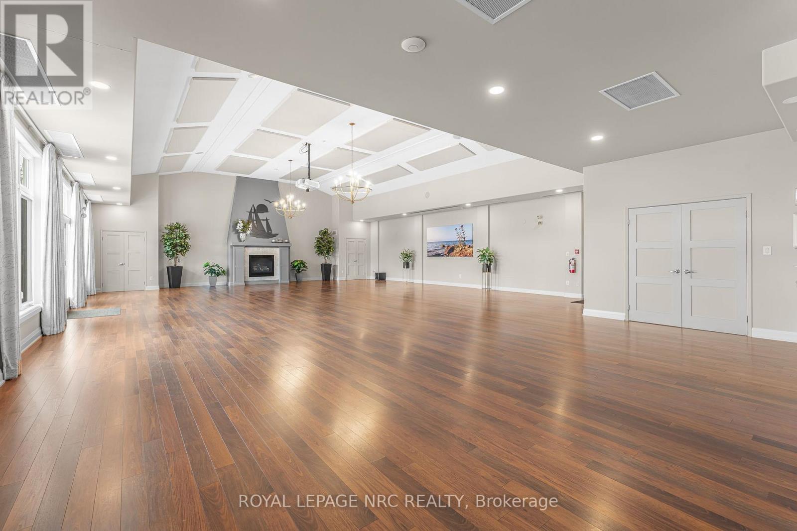 












79 SUNRISE COURT

,
Fort Erie (Ridgeway),




Ontario
L0S1N0

