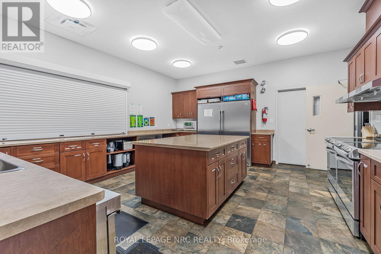 












79 SUNRISE COURT

,
Fort Erie (Ridgeway),




Ontario
L0S1N0

