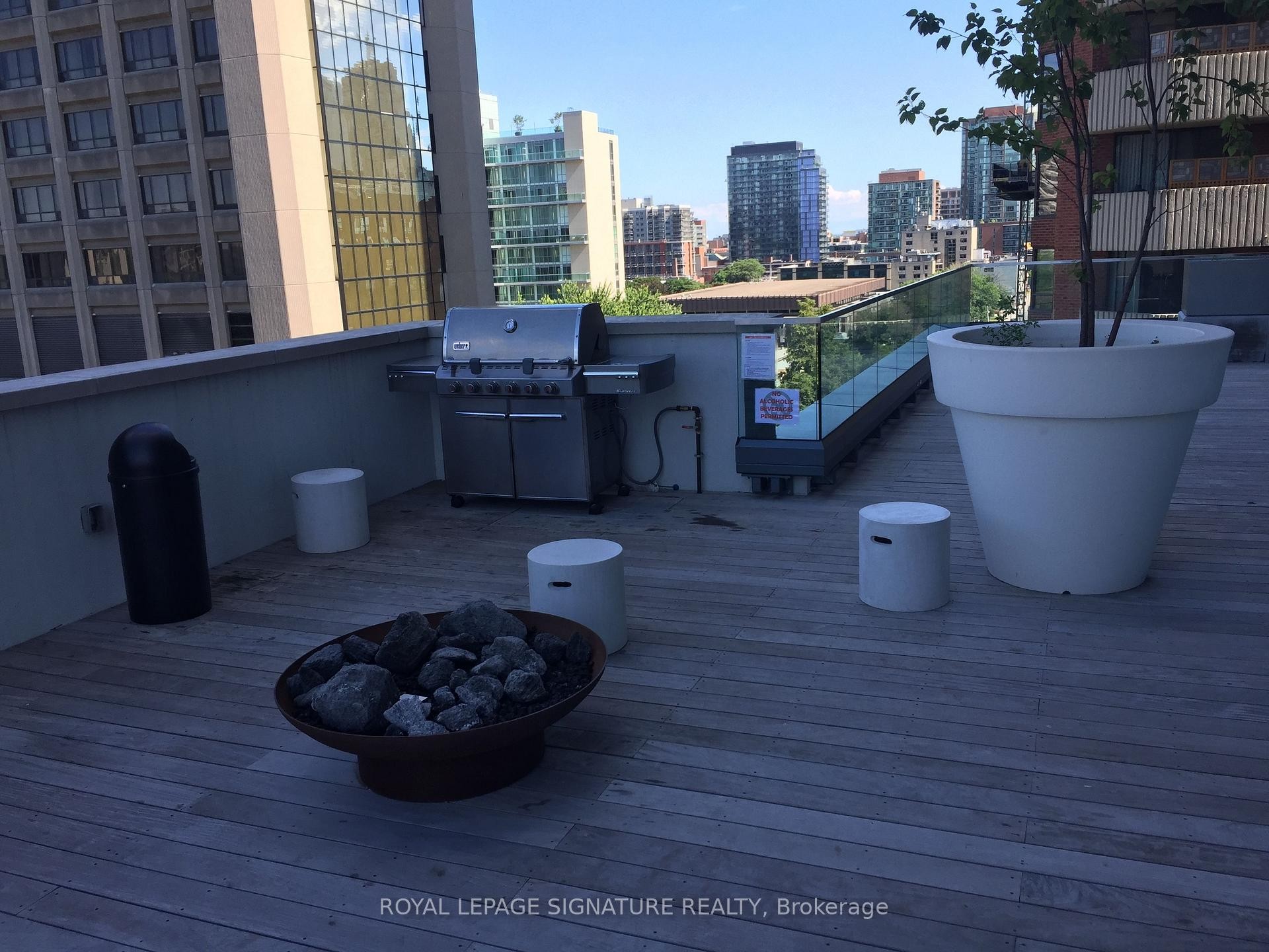 









159


Dundas

Street East, 411,
Toronto,




ON
M5B 0A9

