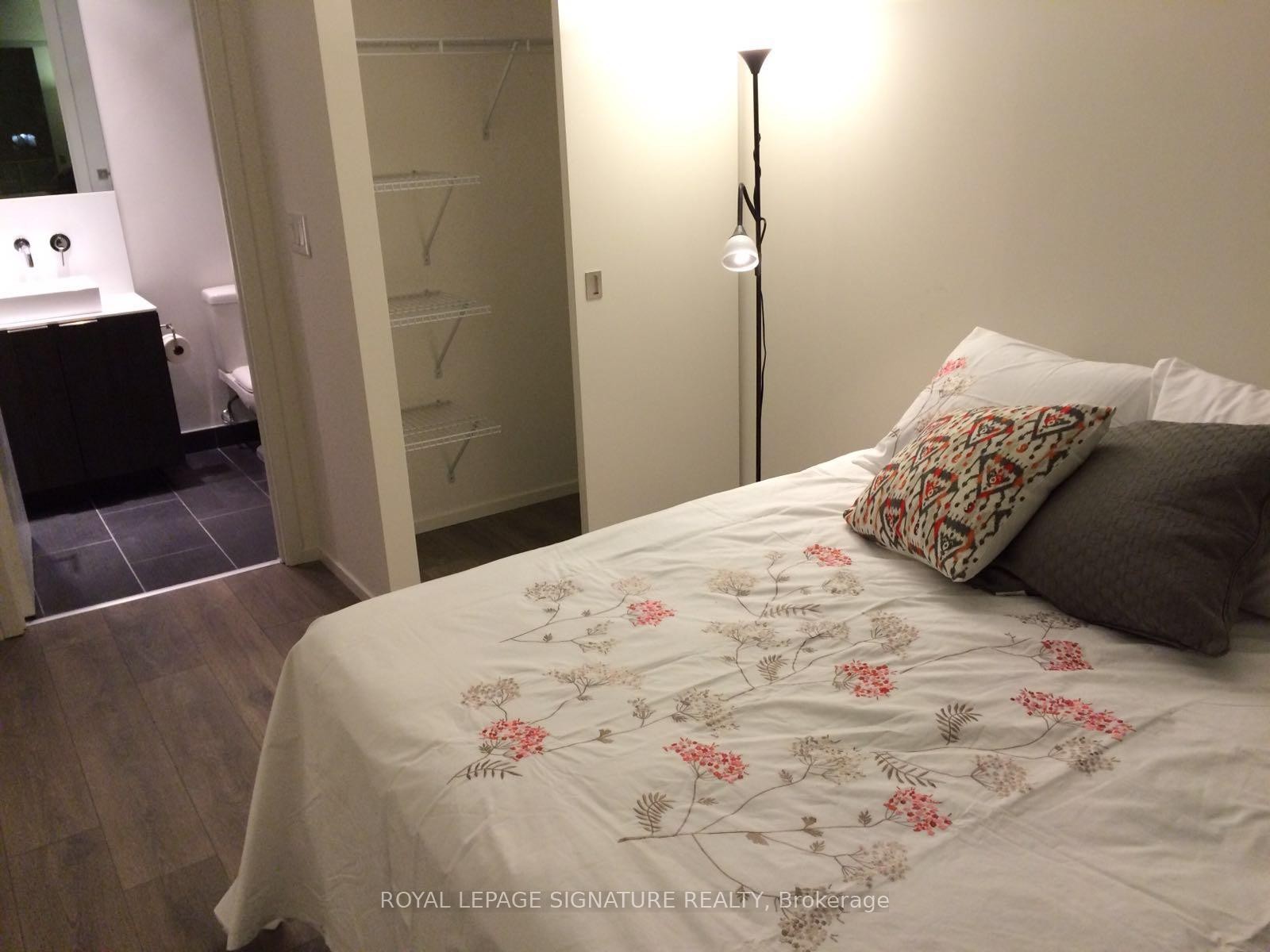 









159


Dundas

Street East, 411,
Toronto,




ON
M5B 0A9

