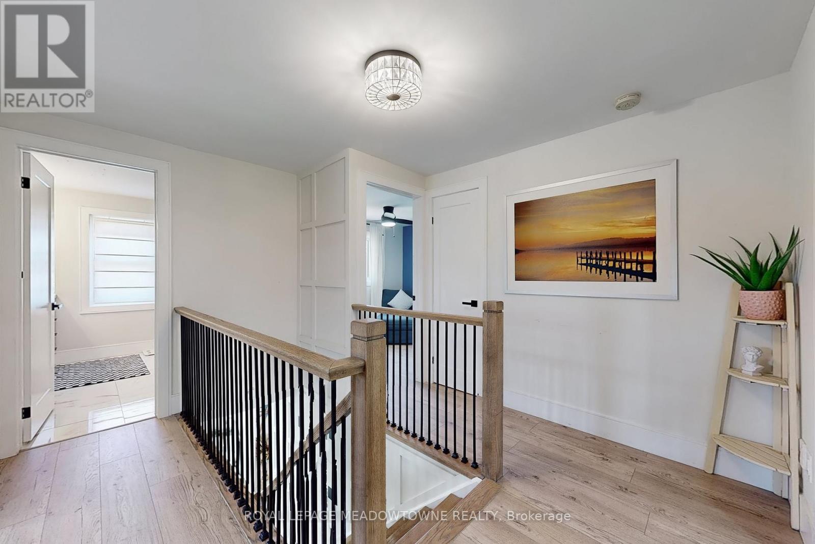 












365 CELTIC DRIVE

,
Hamilton,




Ontario
L8E4N1

