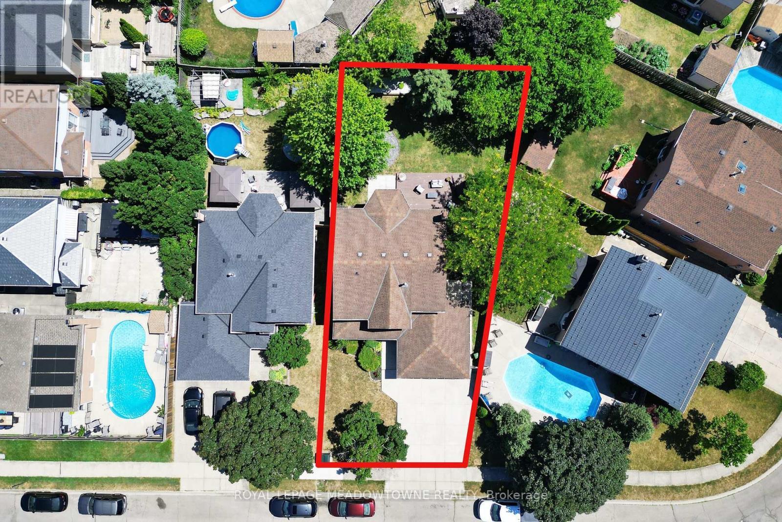 












365 CELTIC DRIVE

,
Hamilton,




Ontario
L8E4N1

