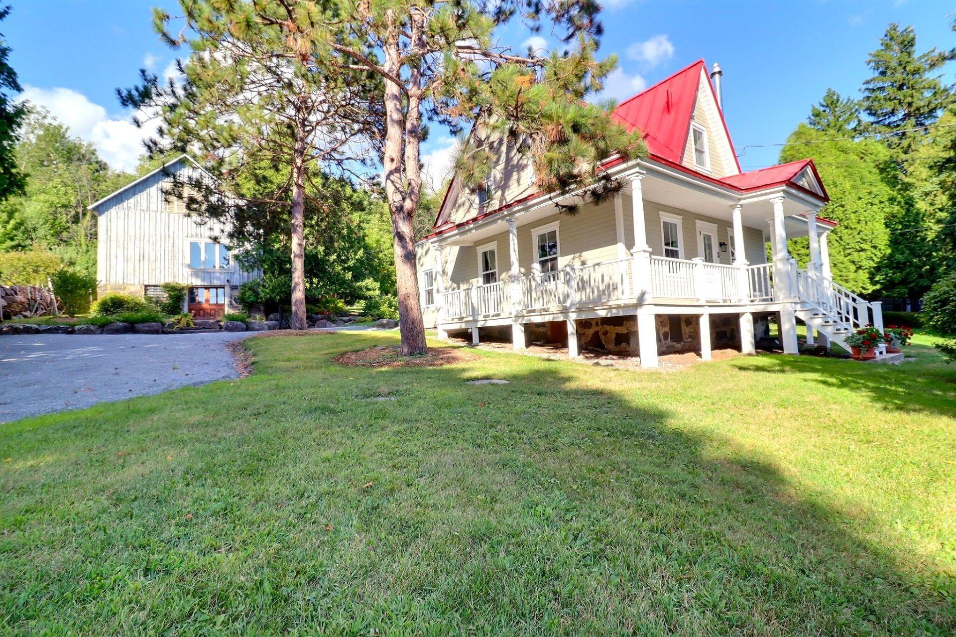 









987


Ch. de la Montagne

,
Mont-Saint-Hilaire,




QC
J3G4S6

