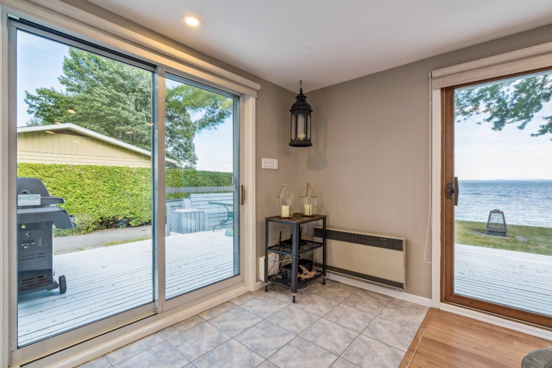 









724


Av. de Venise O.

,
Venise-en-Québec,




QC
J0J2K0

