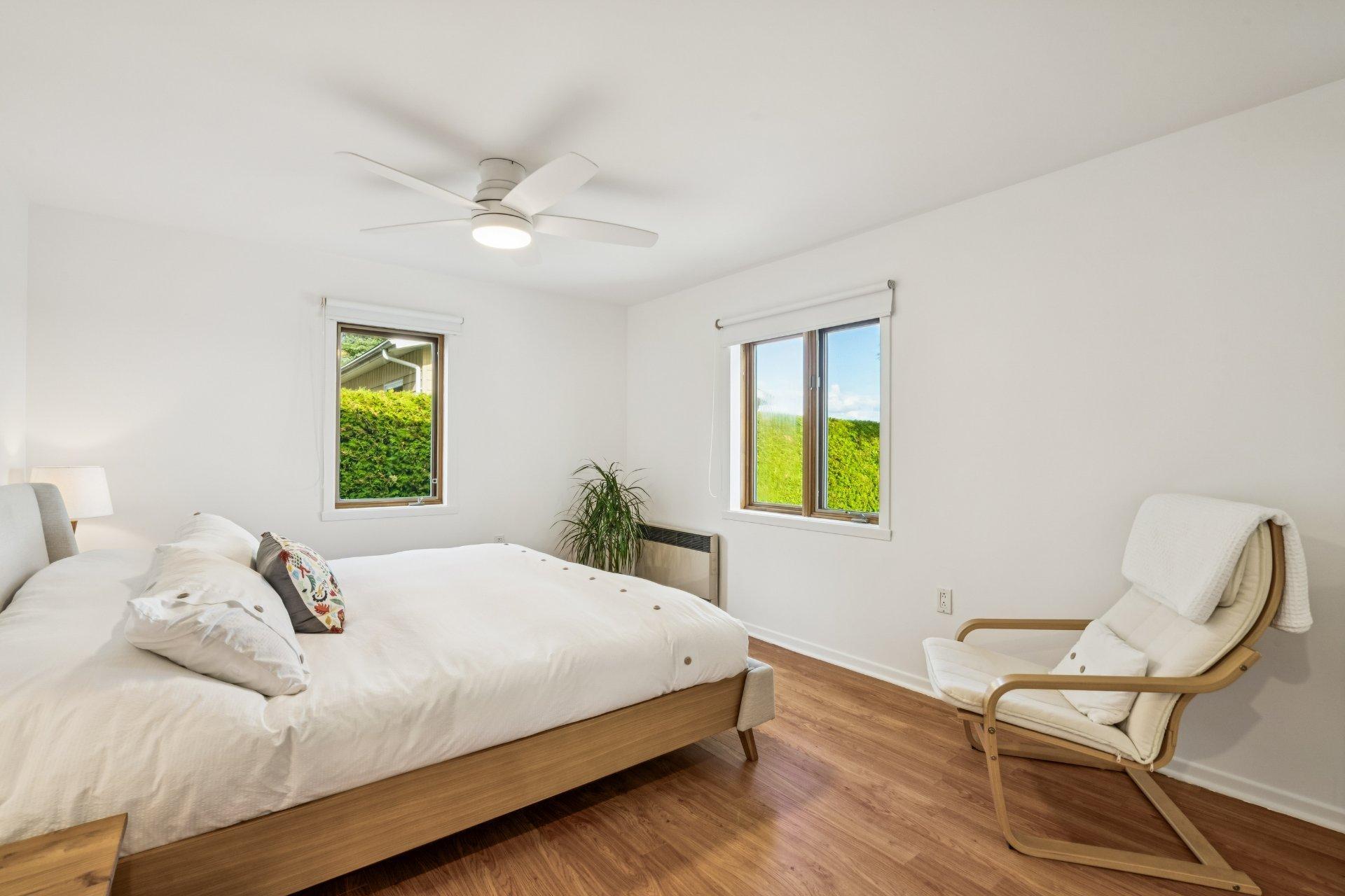 









724


Av. de Venise O.

,
Venise-en-Québec,




QC
J0J2K0

