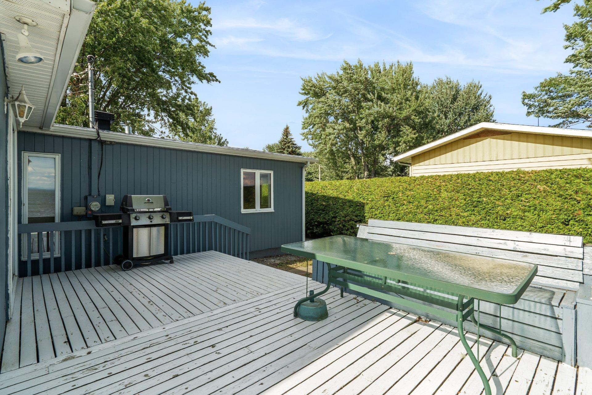 









724


Av. de Venise O.

,
Venise-en-Québec,




QC
J0J2K0

