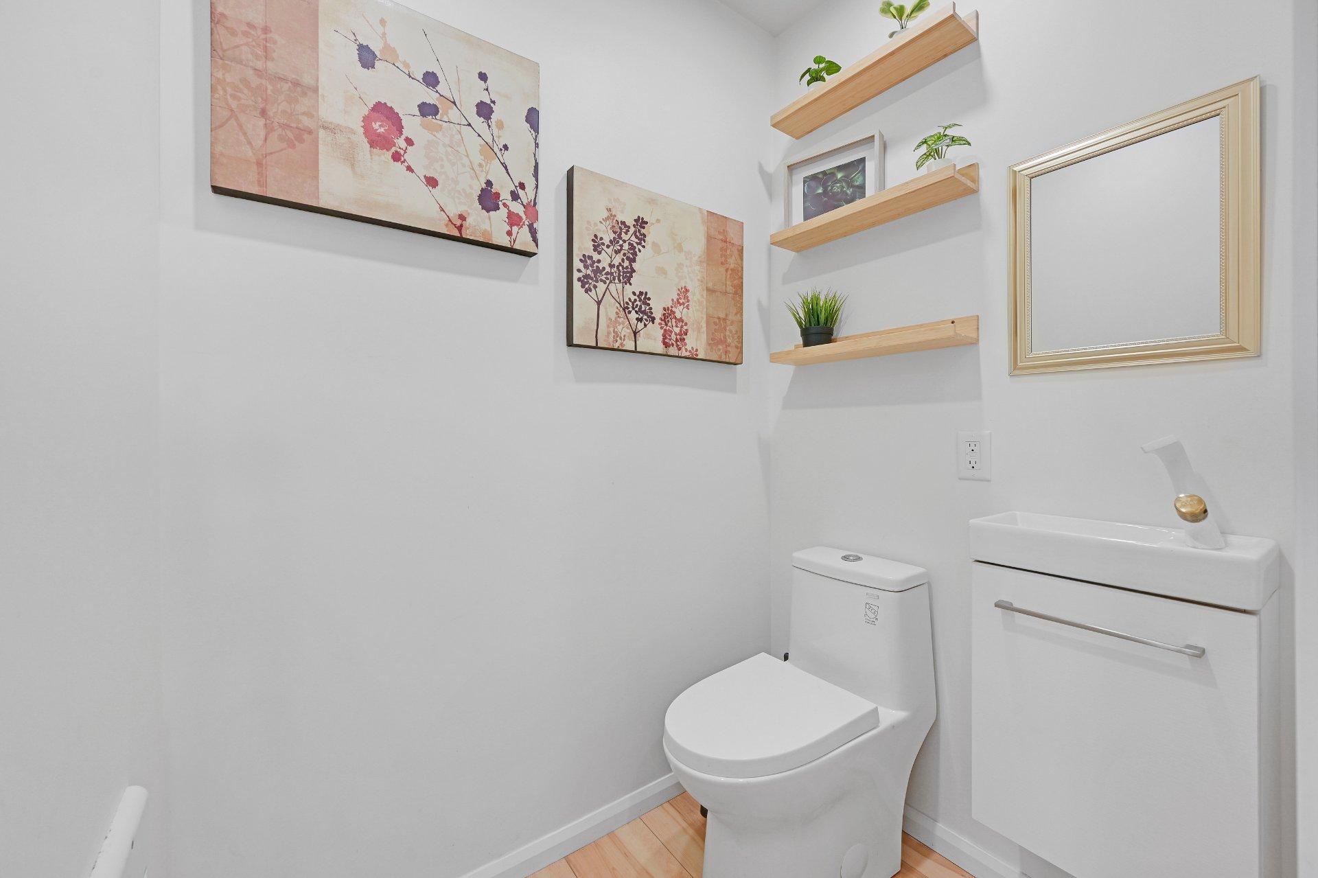 









885


Rue des Paysans

,
Sainte-Julie,




QC
J3E1K7

