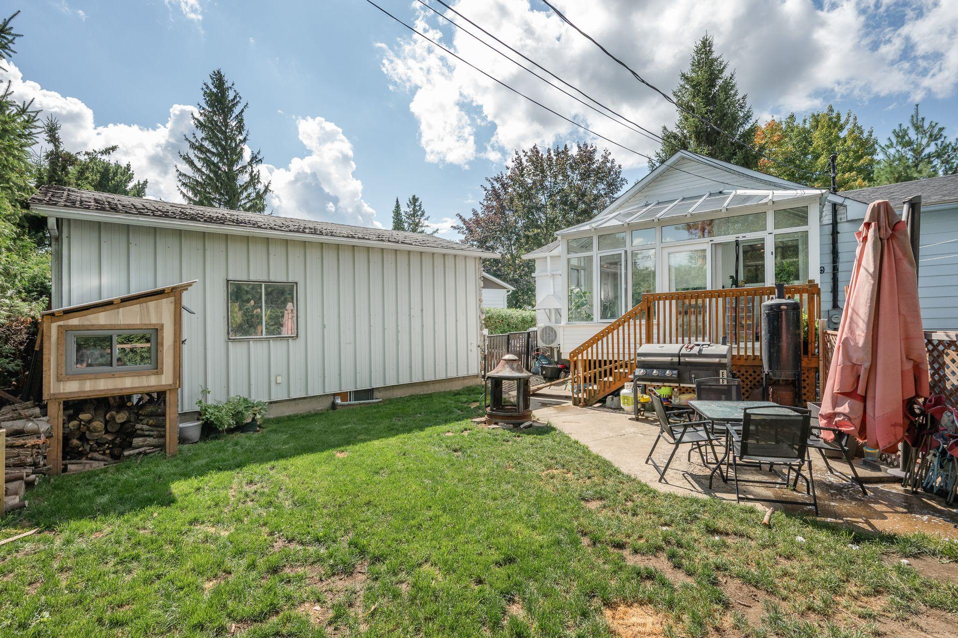 









885


Rue des Paysans

,
Sainte-Julie,




QC
J3E1K7


