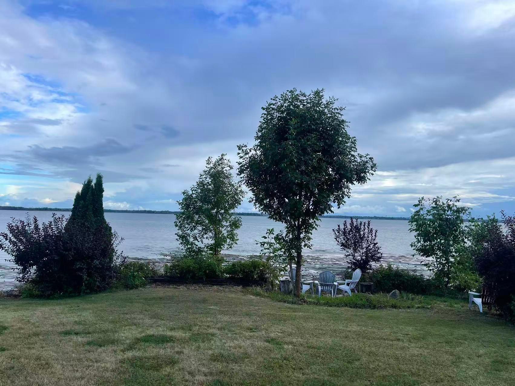 









104


Ch. du Vieux-Moulin

,
Notre-Dame-de-l'Île-Perrot,




QC
J7W3M2

