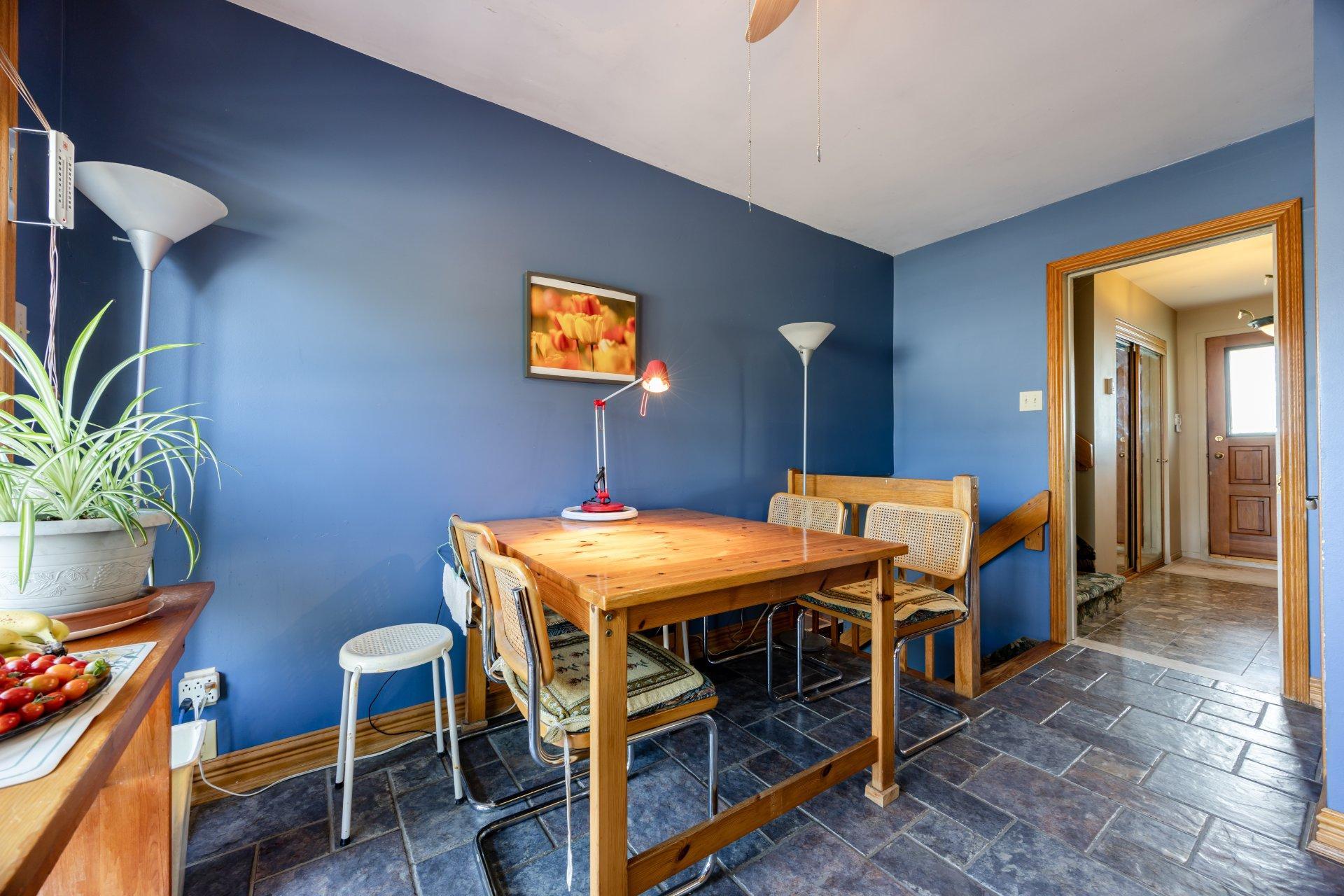 









104


Ch. du Vieux-Moulin

,
Notre-Dame-de-l'Île-Perrot,




QC
J7W3M2

