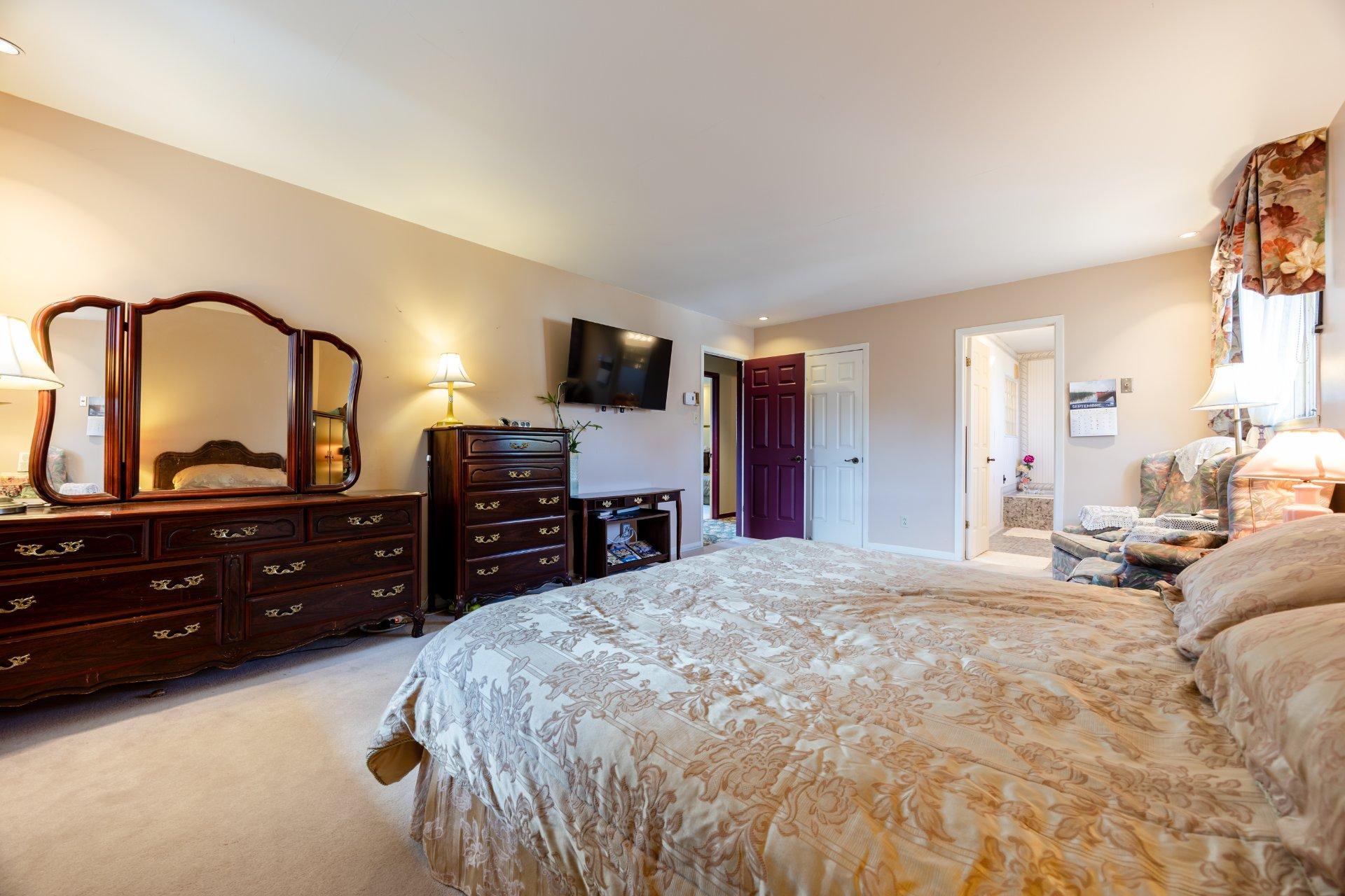 









104


Ch. du Vieux-Moulin

,
Notre-Dame-de-l'Île-Perrot,




QC
J7W3M2

